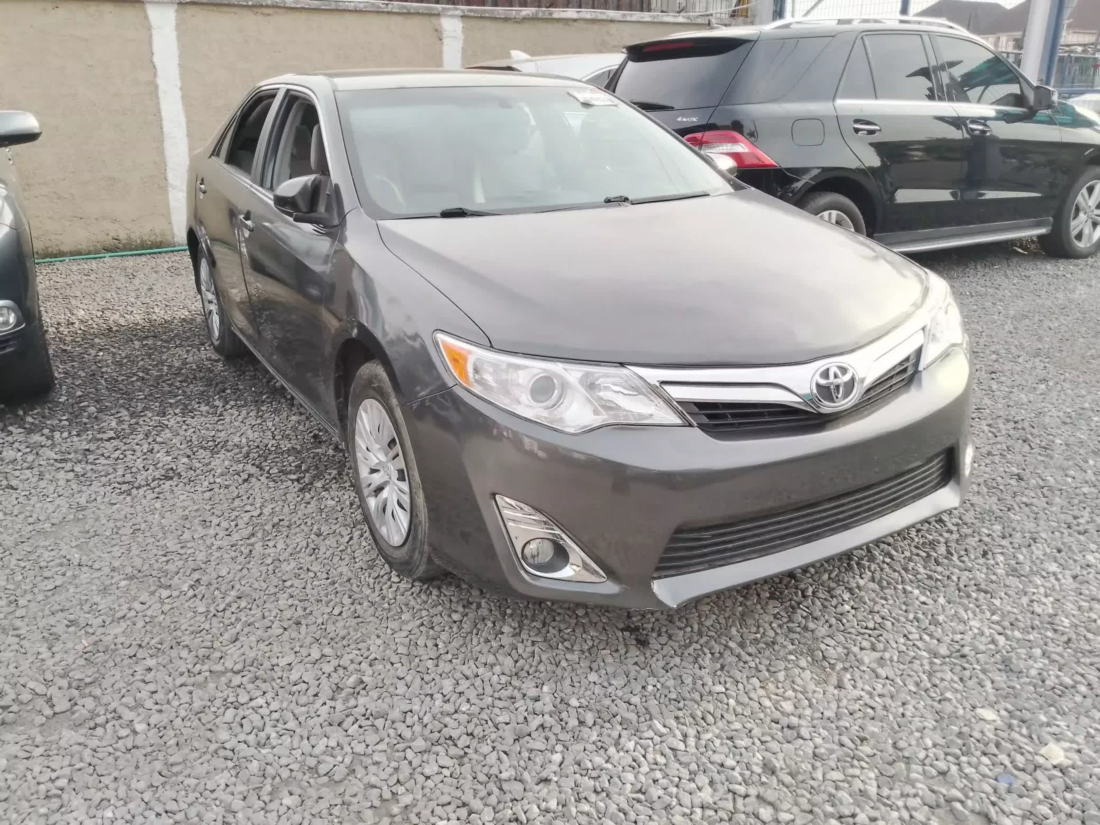 Toyota Camry - 2012