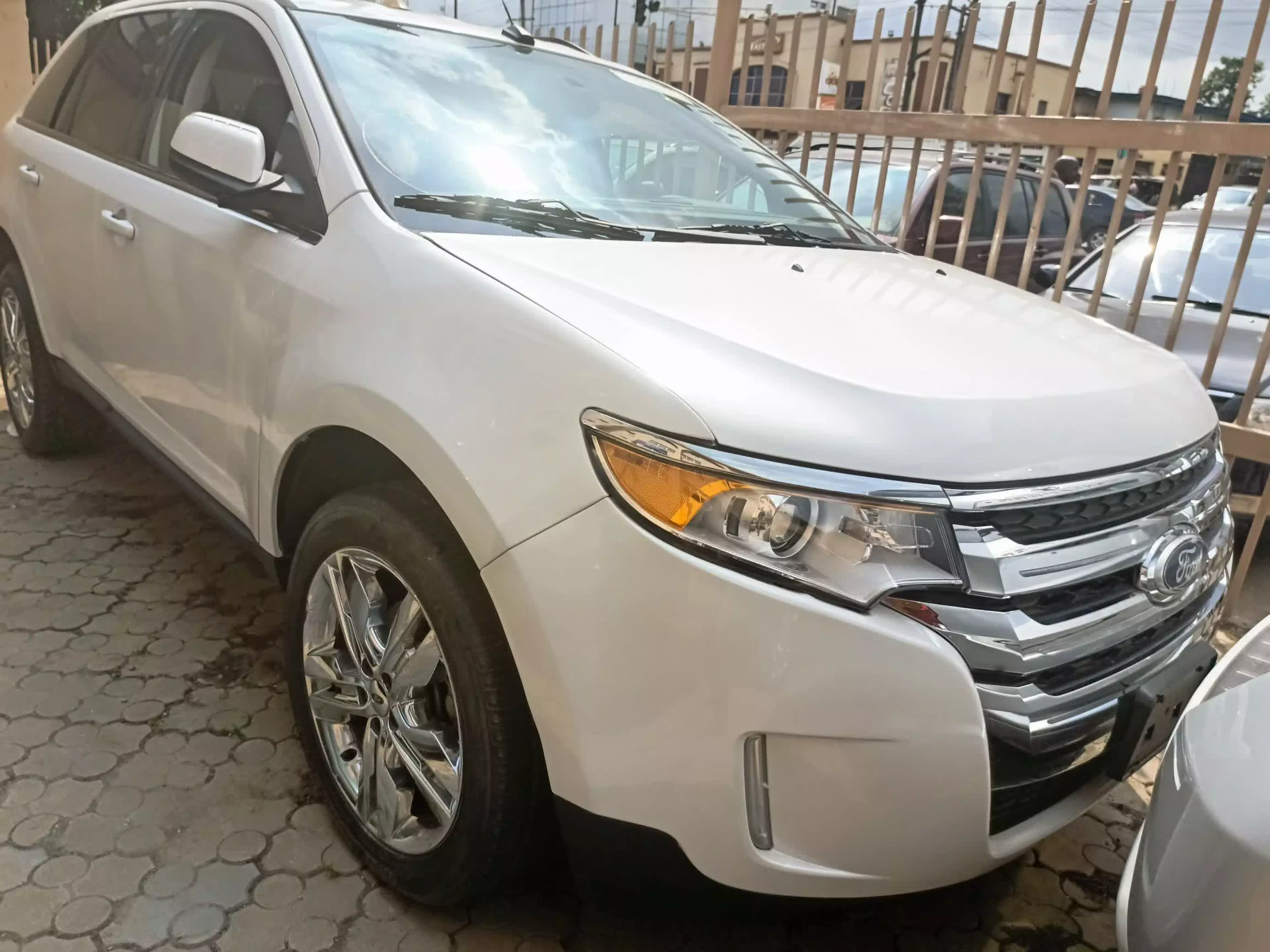 Ford Edge - 2013