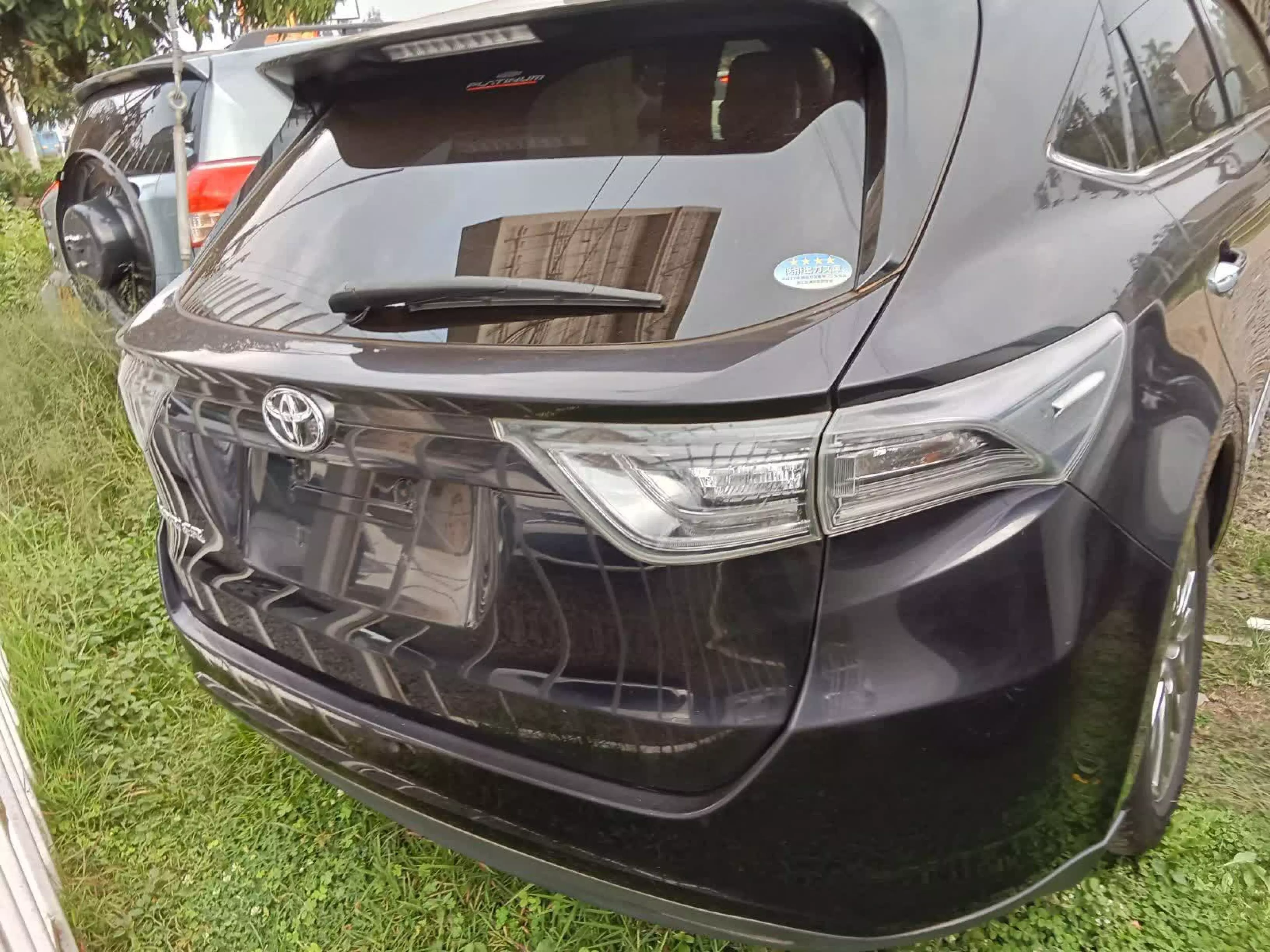 Toyota Harrier   - 2017