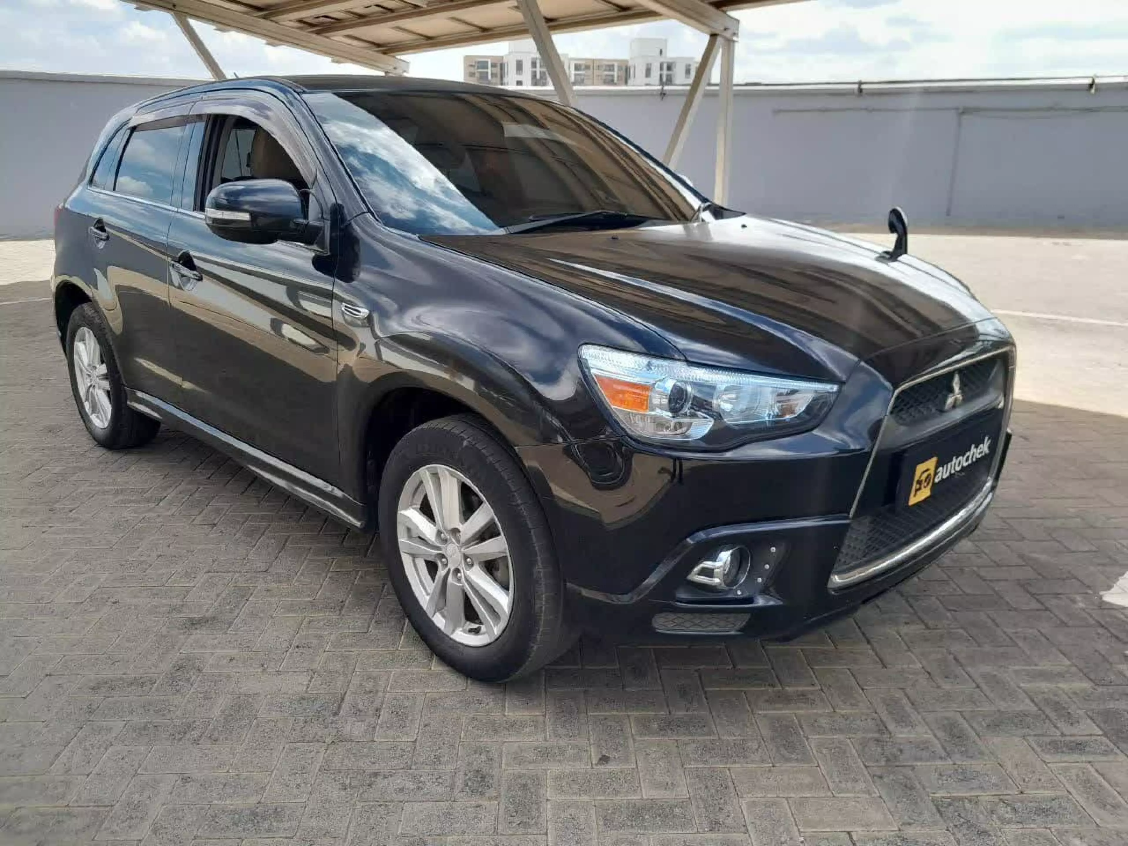 Mitsubishi RVR - 2011