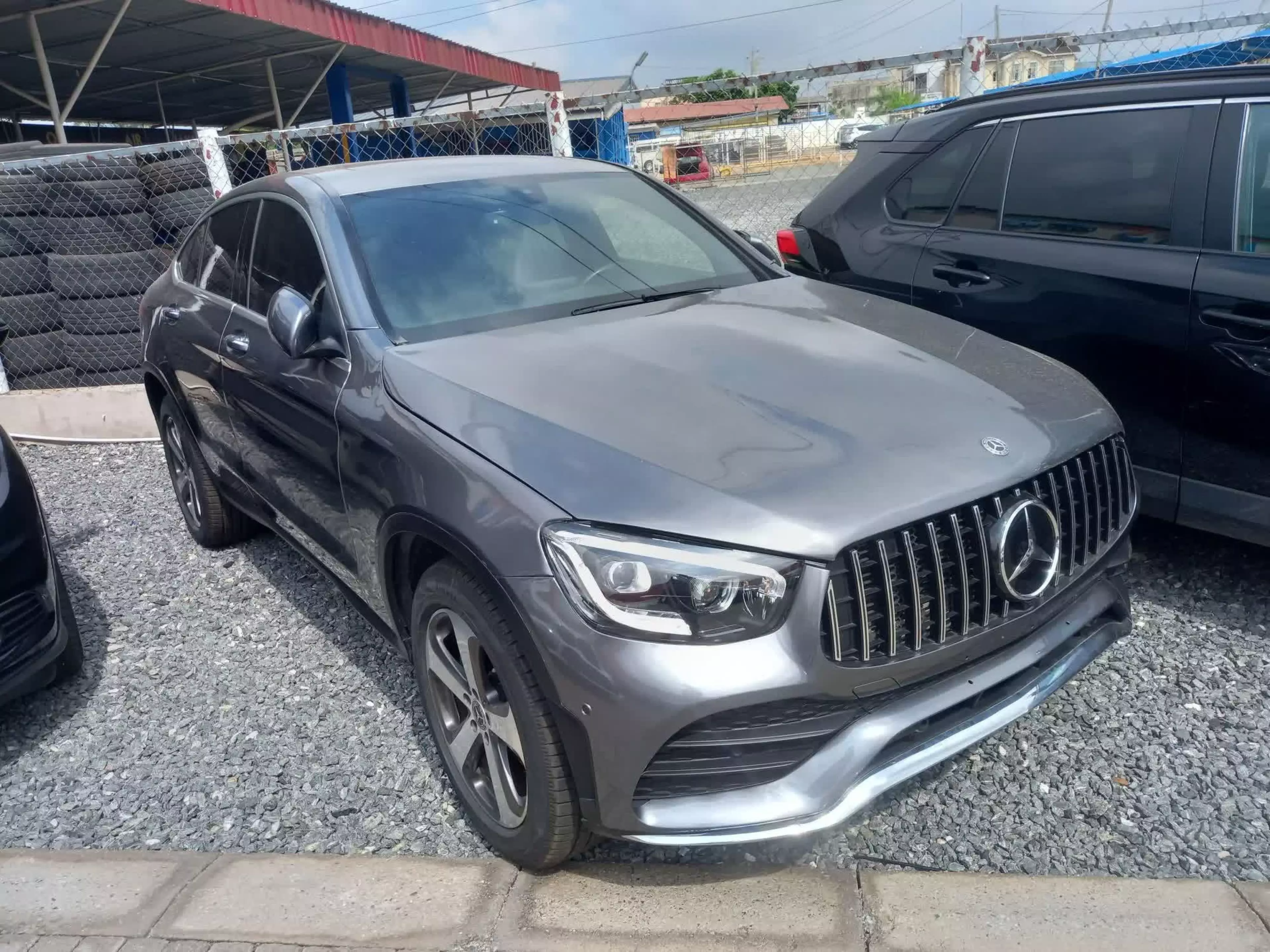 Mercedes-Benz GLC 300 - 2018