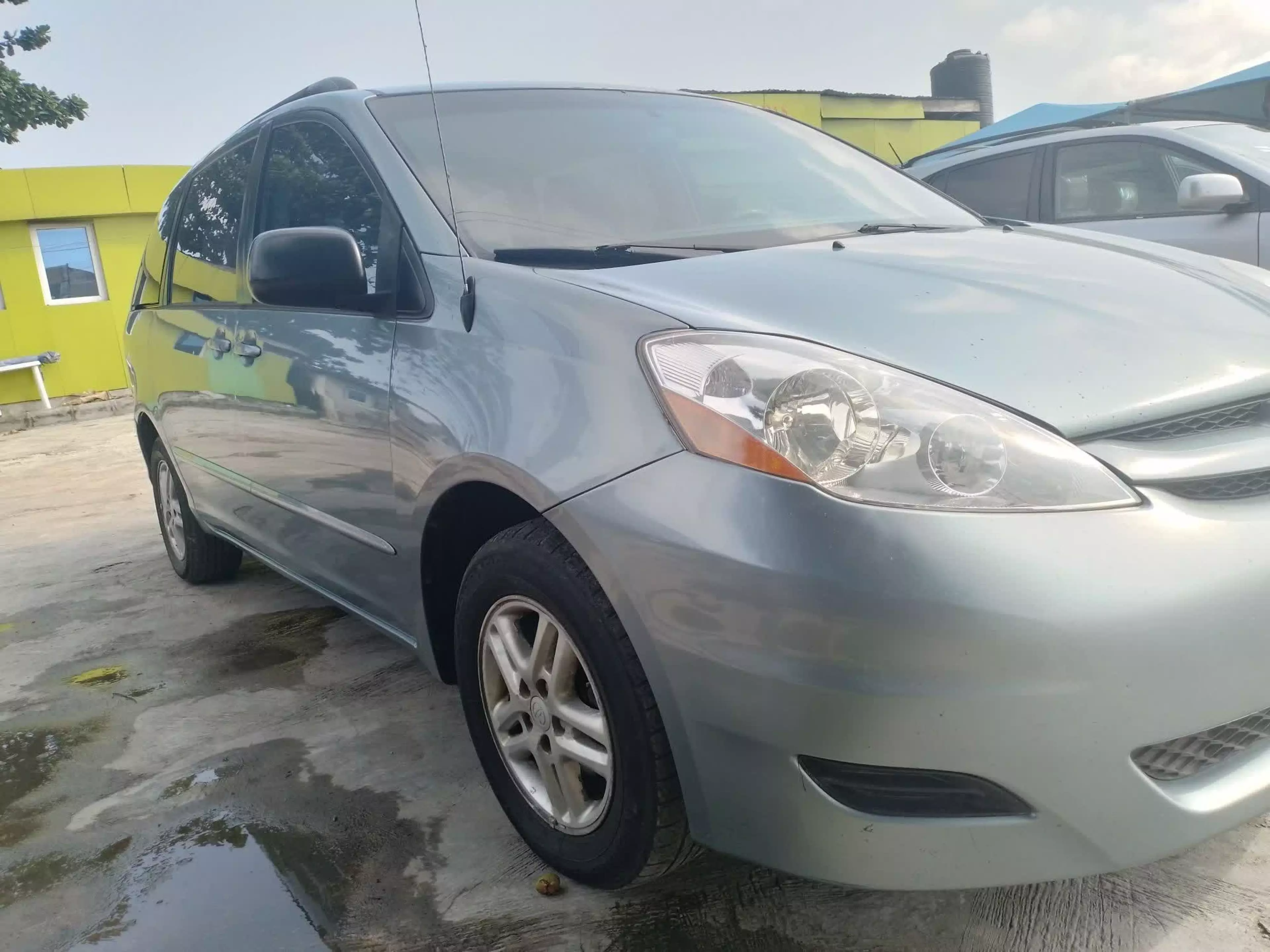 Toyota Sienna - 2006