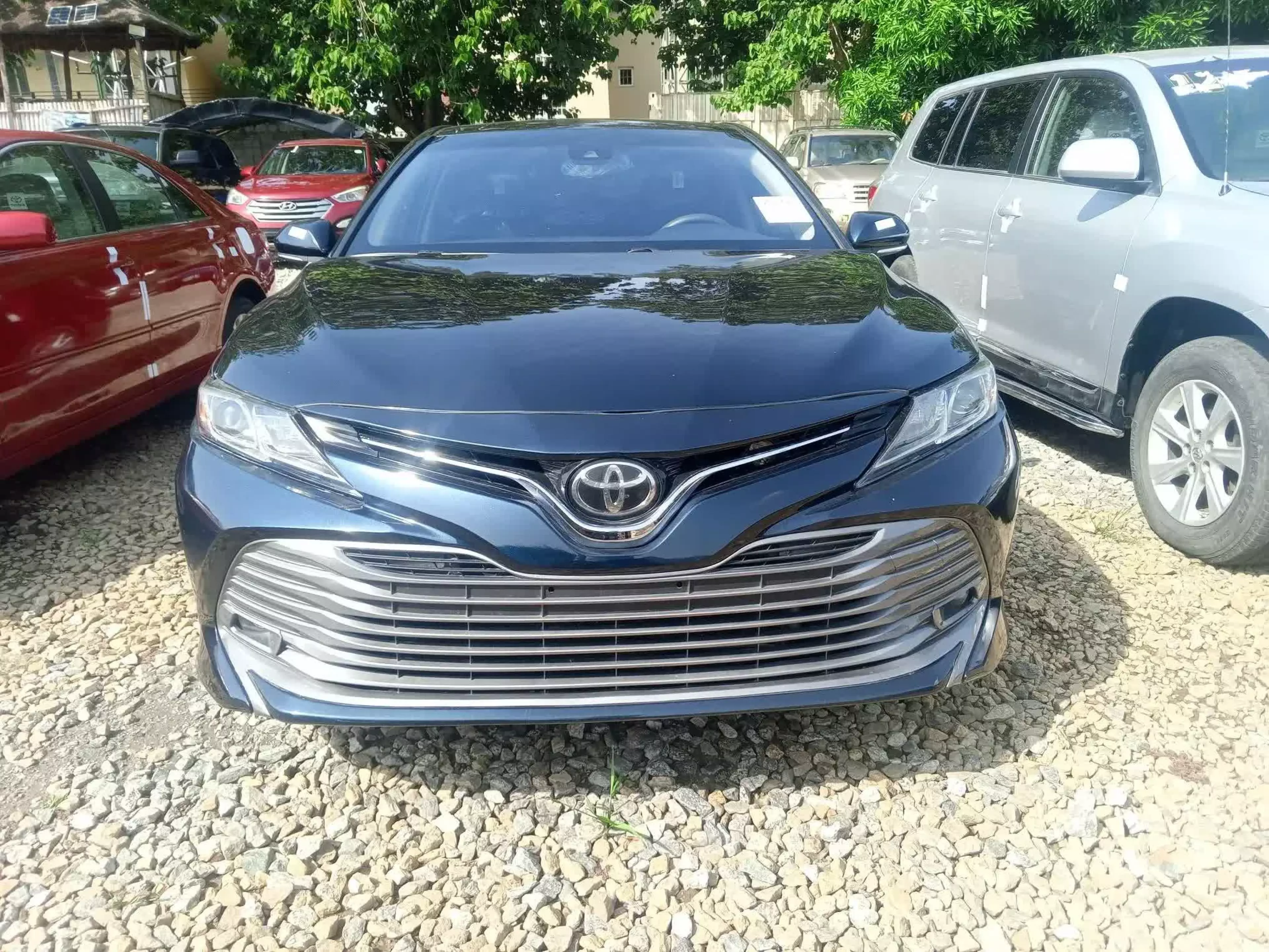 Toyota Camry   - 2019