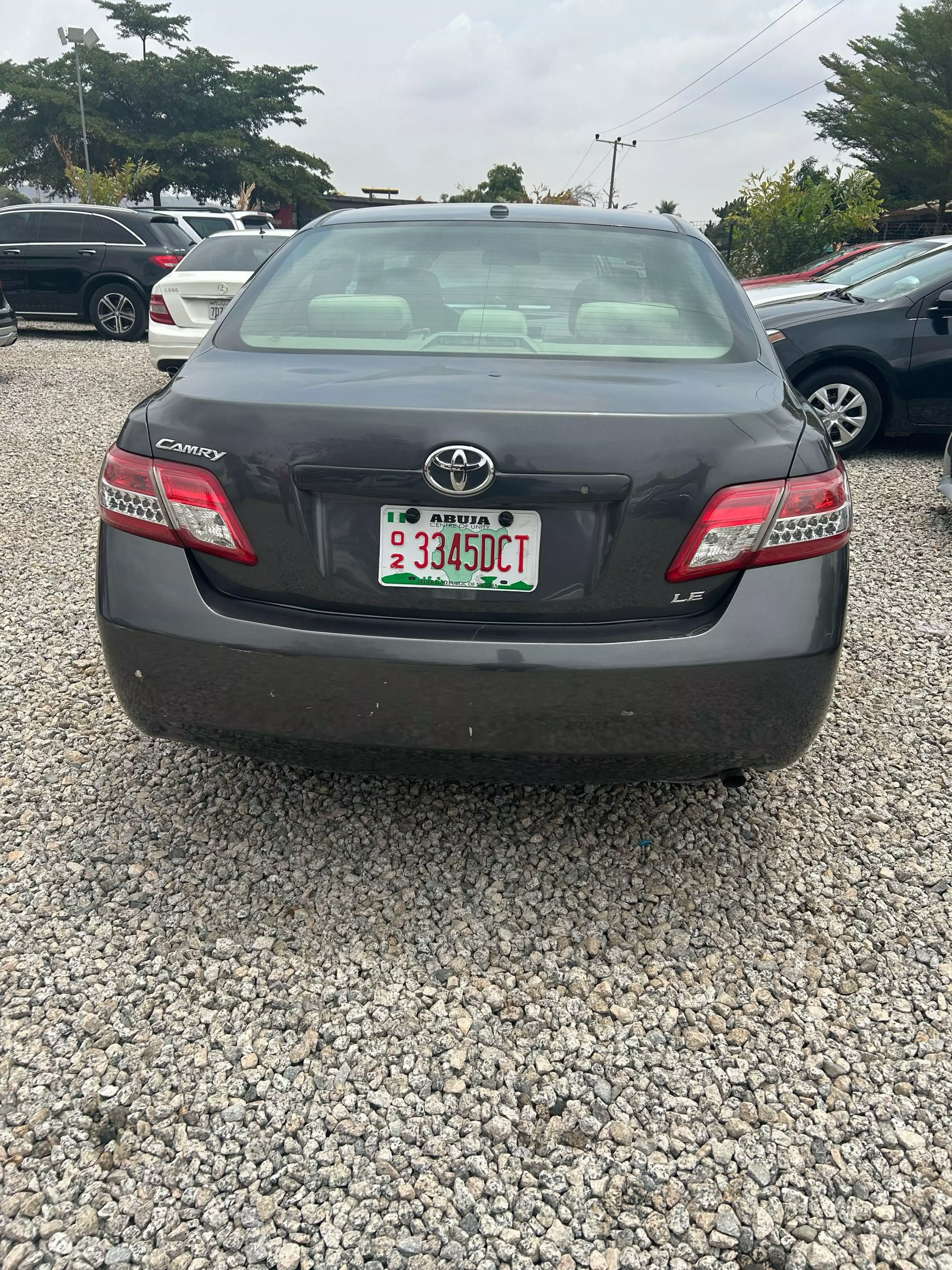 Toyota Camry   - 2010