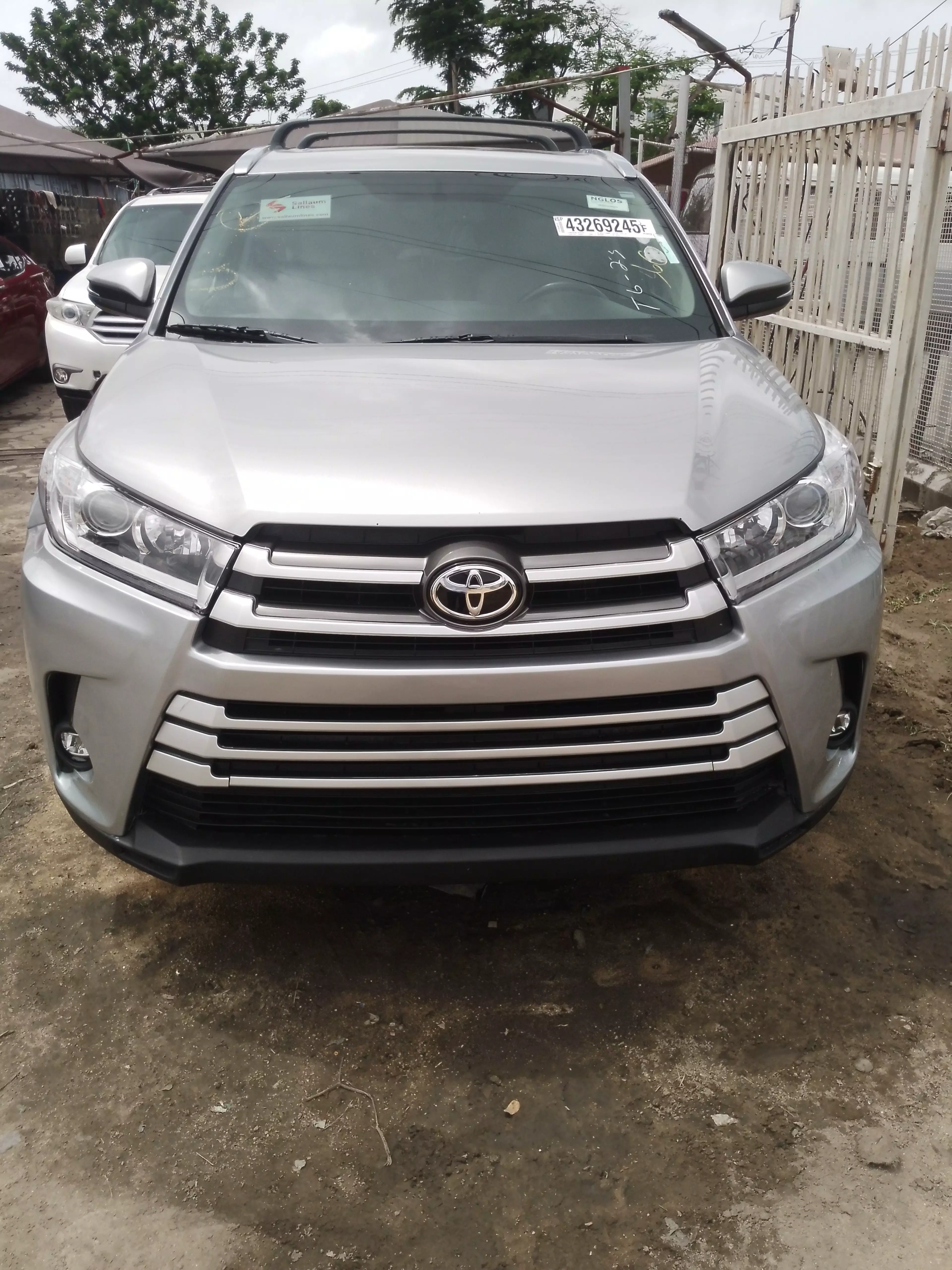 Toyota Highlander - 2015