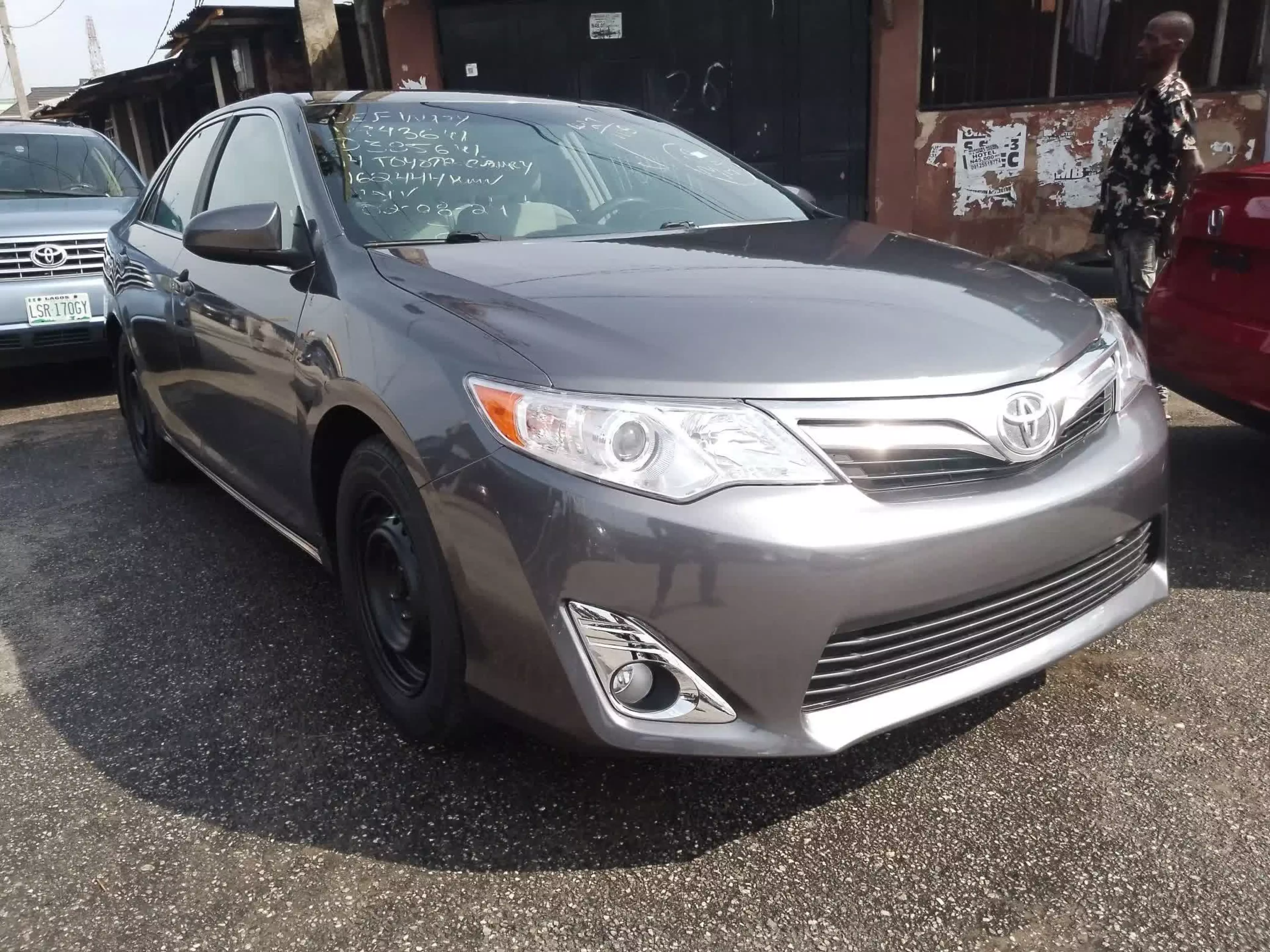 Toyota Camry - 2014