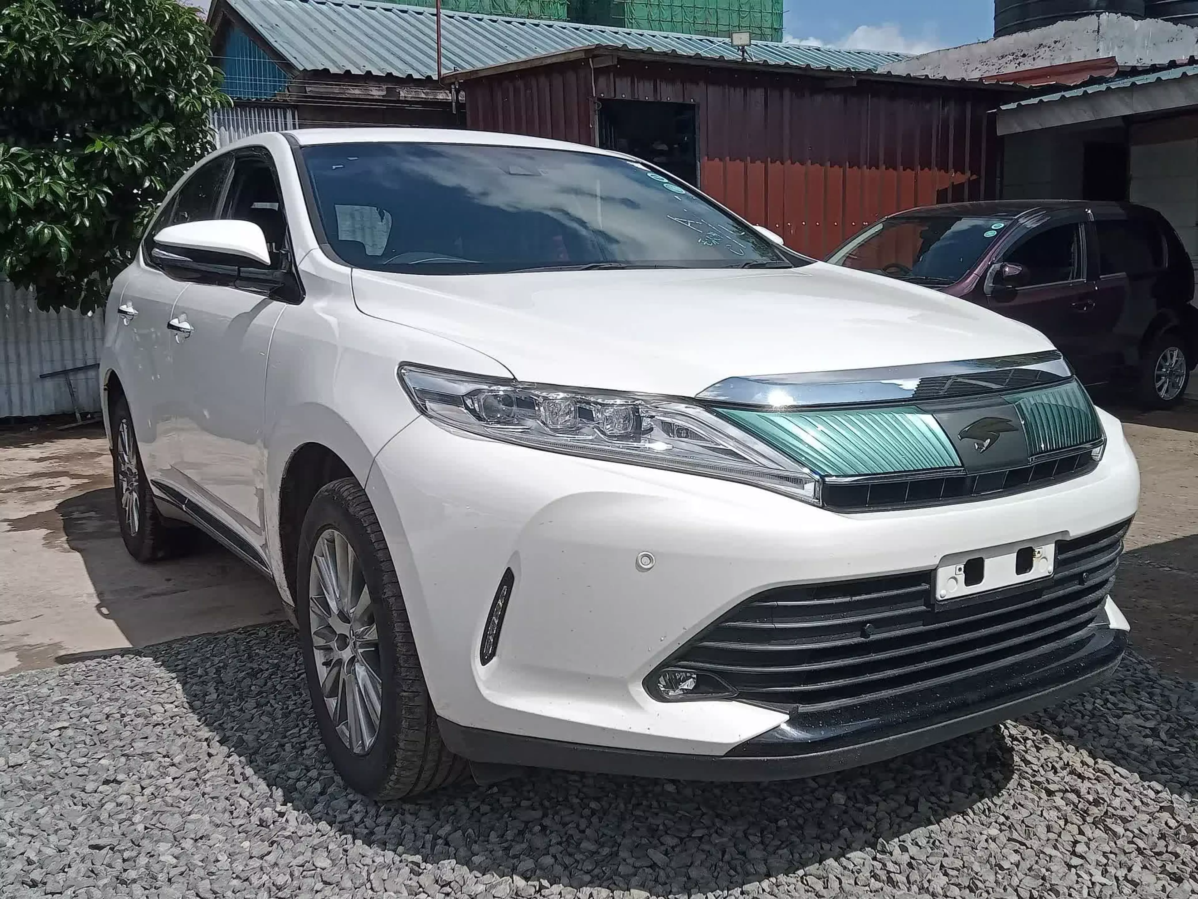 Toyota Harrier - 2017