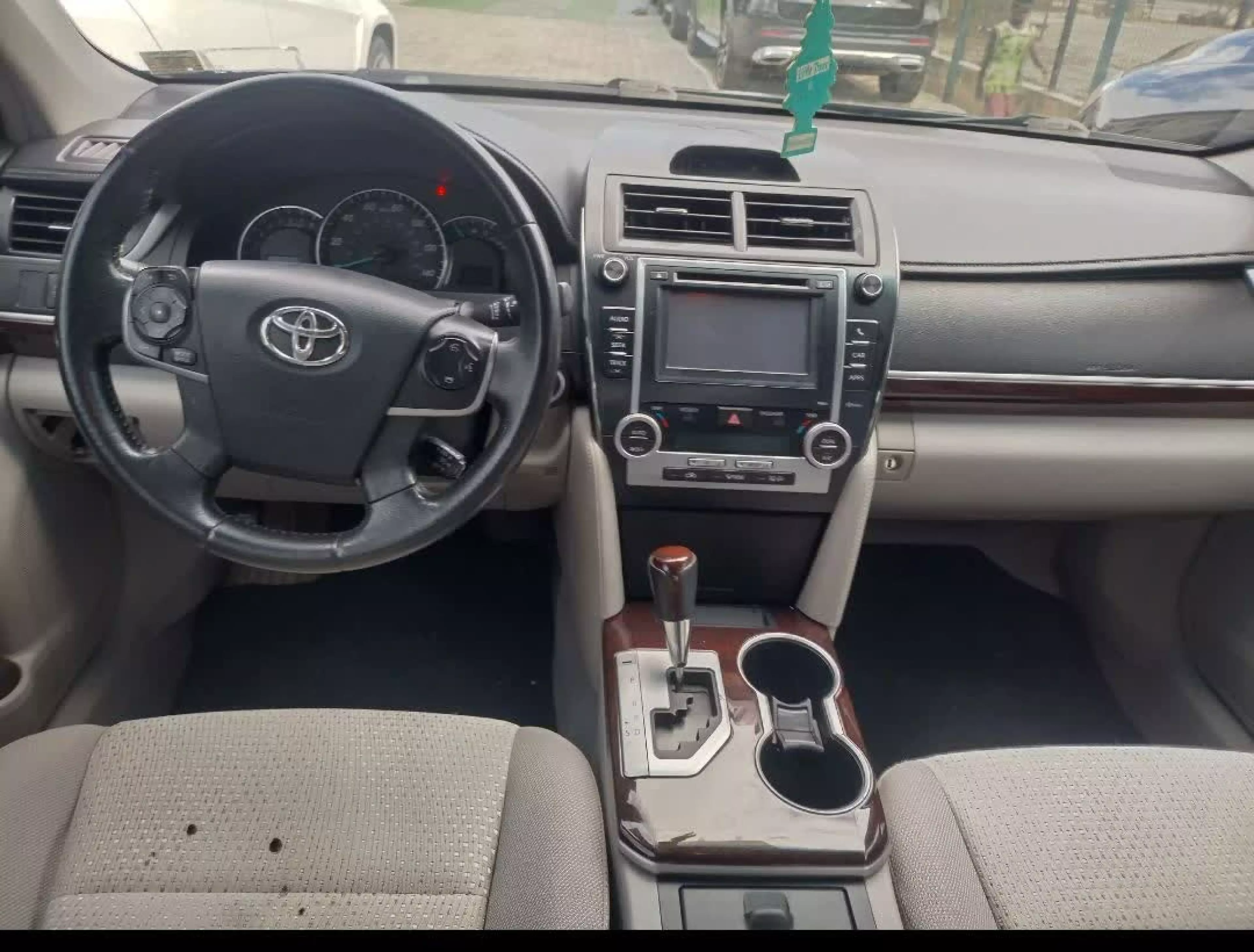 Toyota Camry - 2013