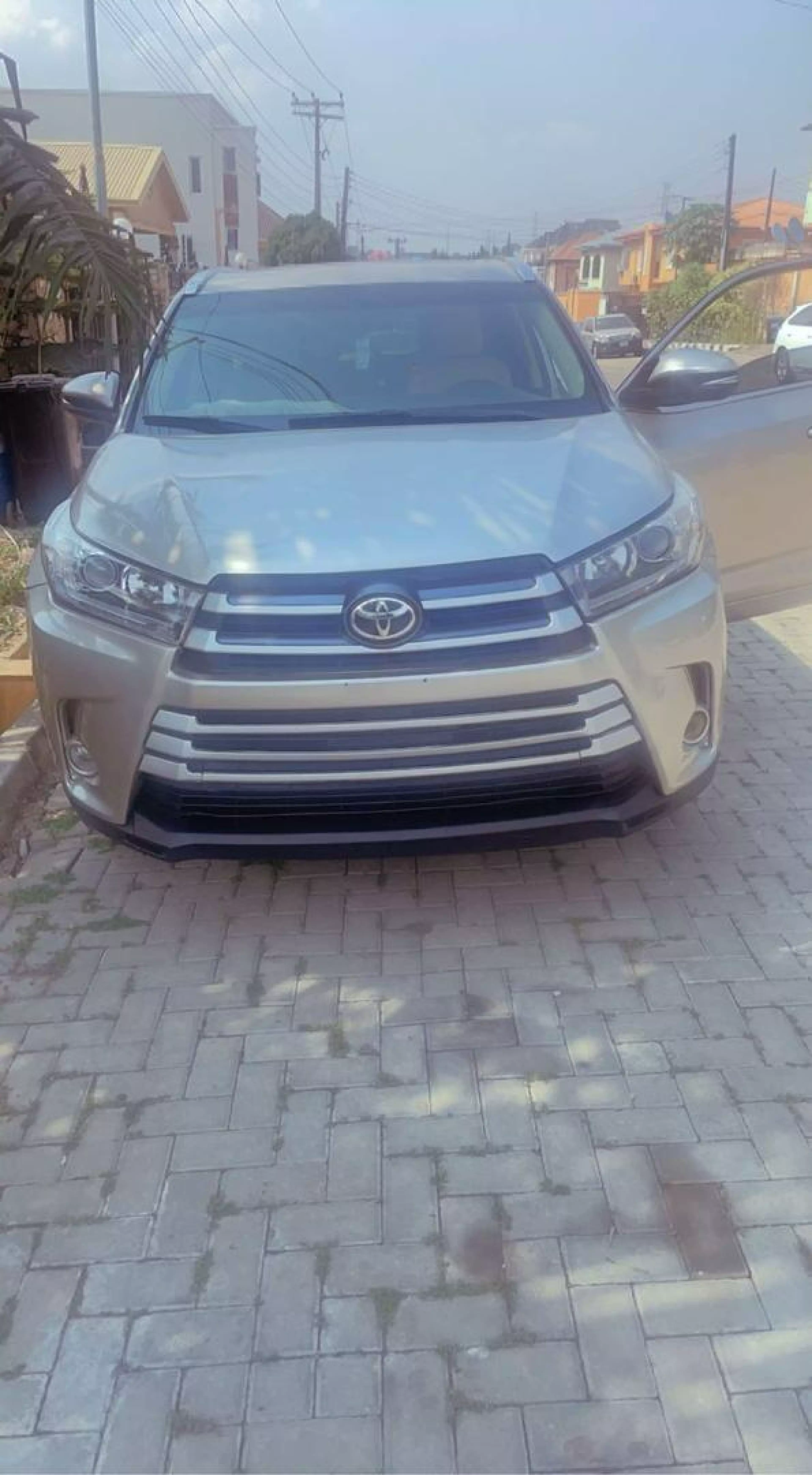 Toyota Highlander   - 2015