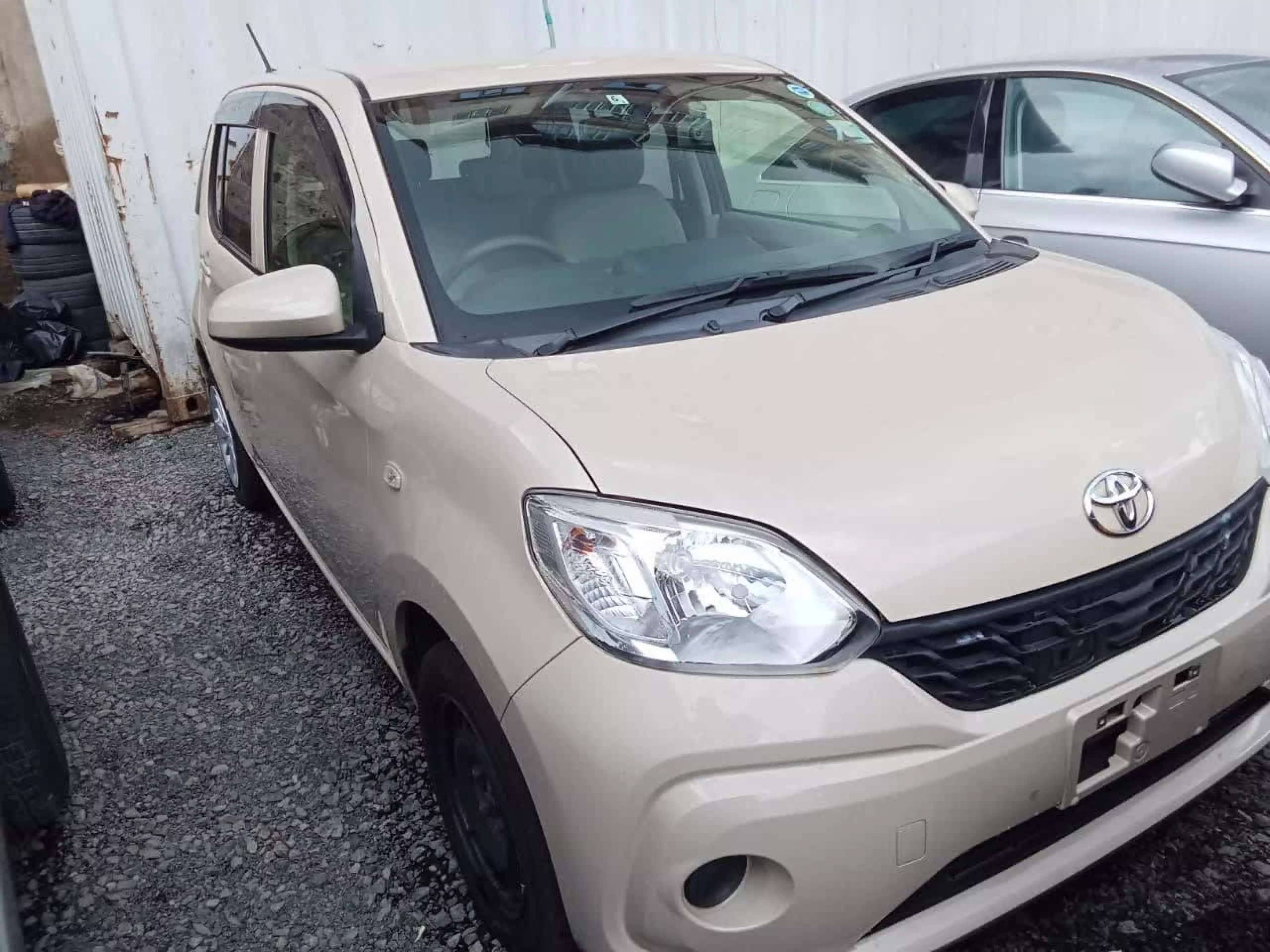 Toyota Passo - 2016