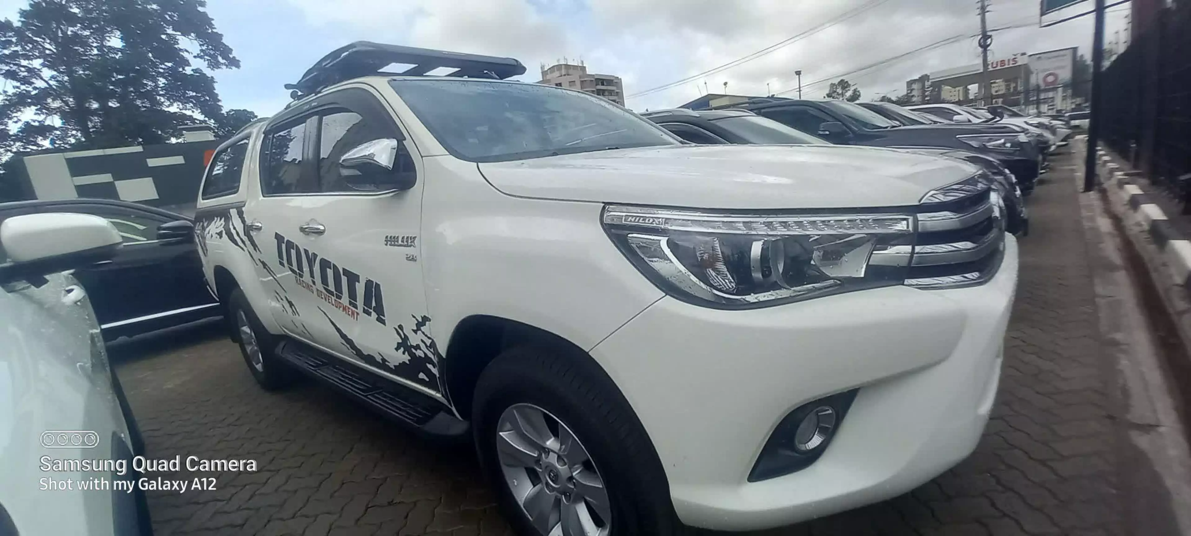 Toyota Hilux Revo  - 2016