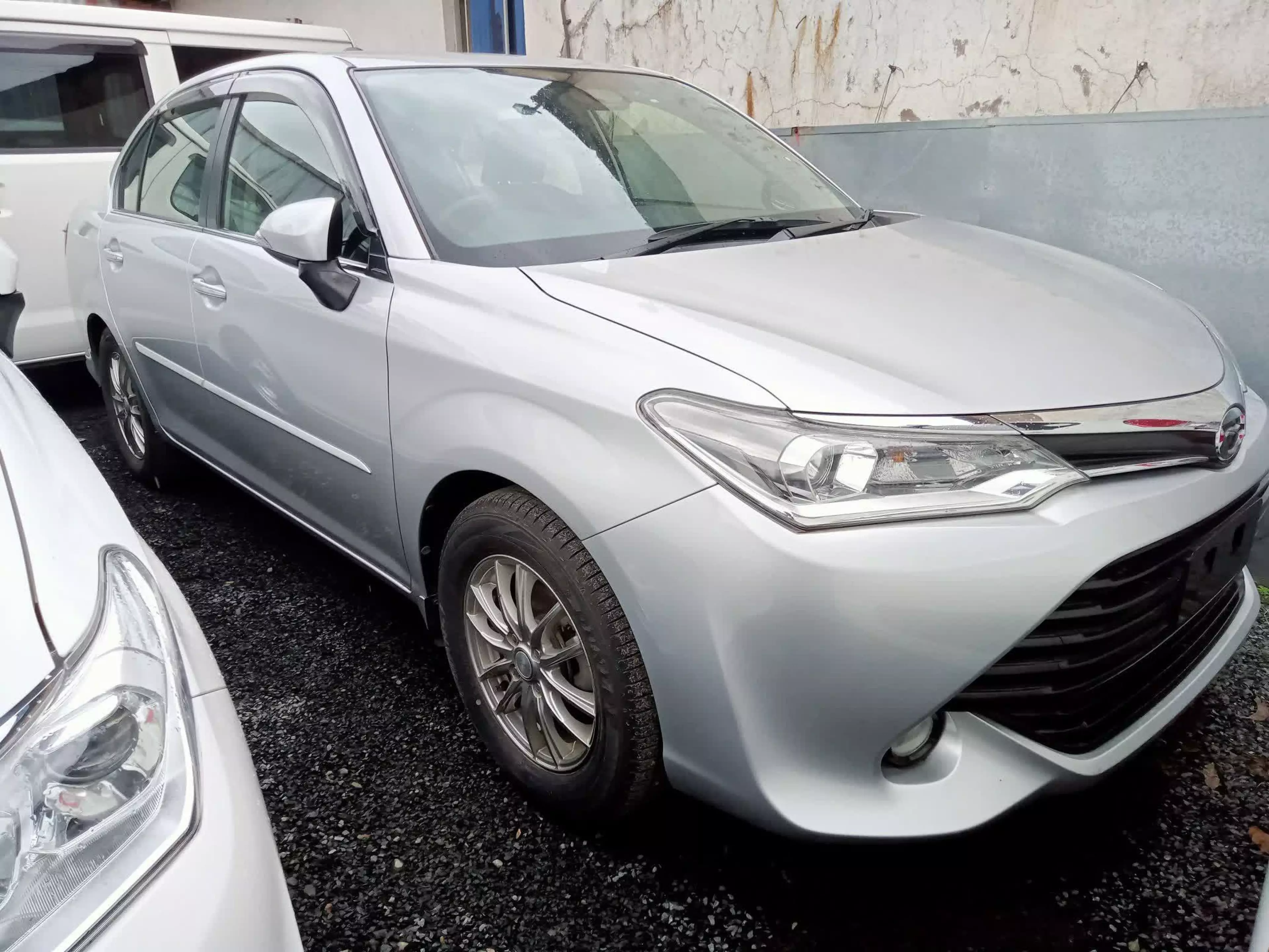 Toyota Axio  - 2015