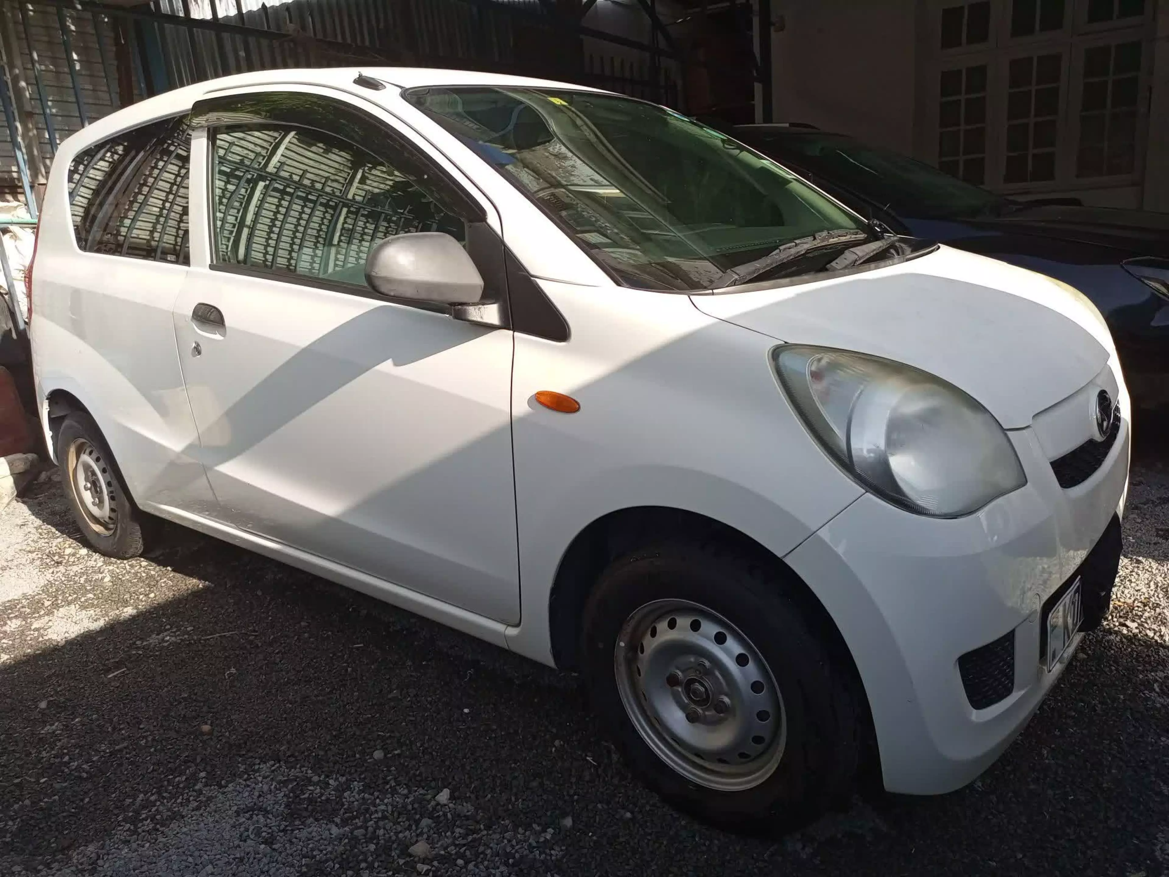 Daihatsu Mira  - 2015