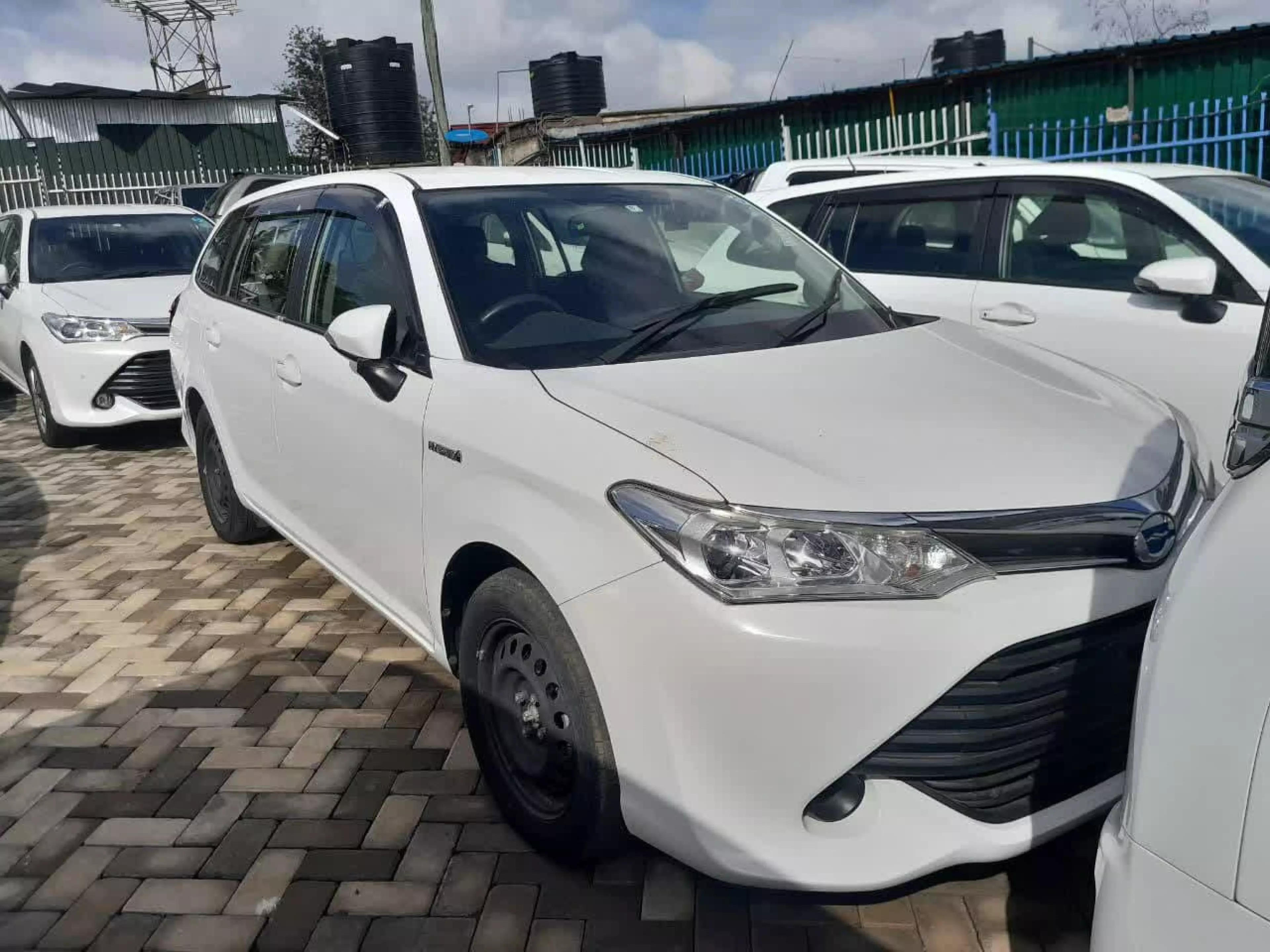 Toyota Fielder hybrid  - 2016