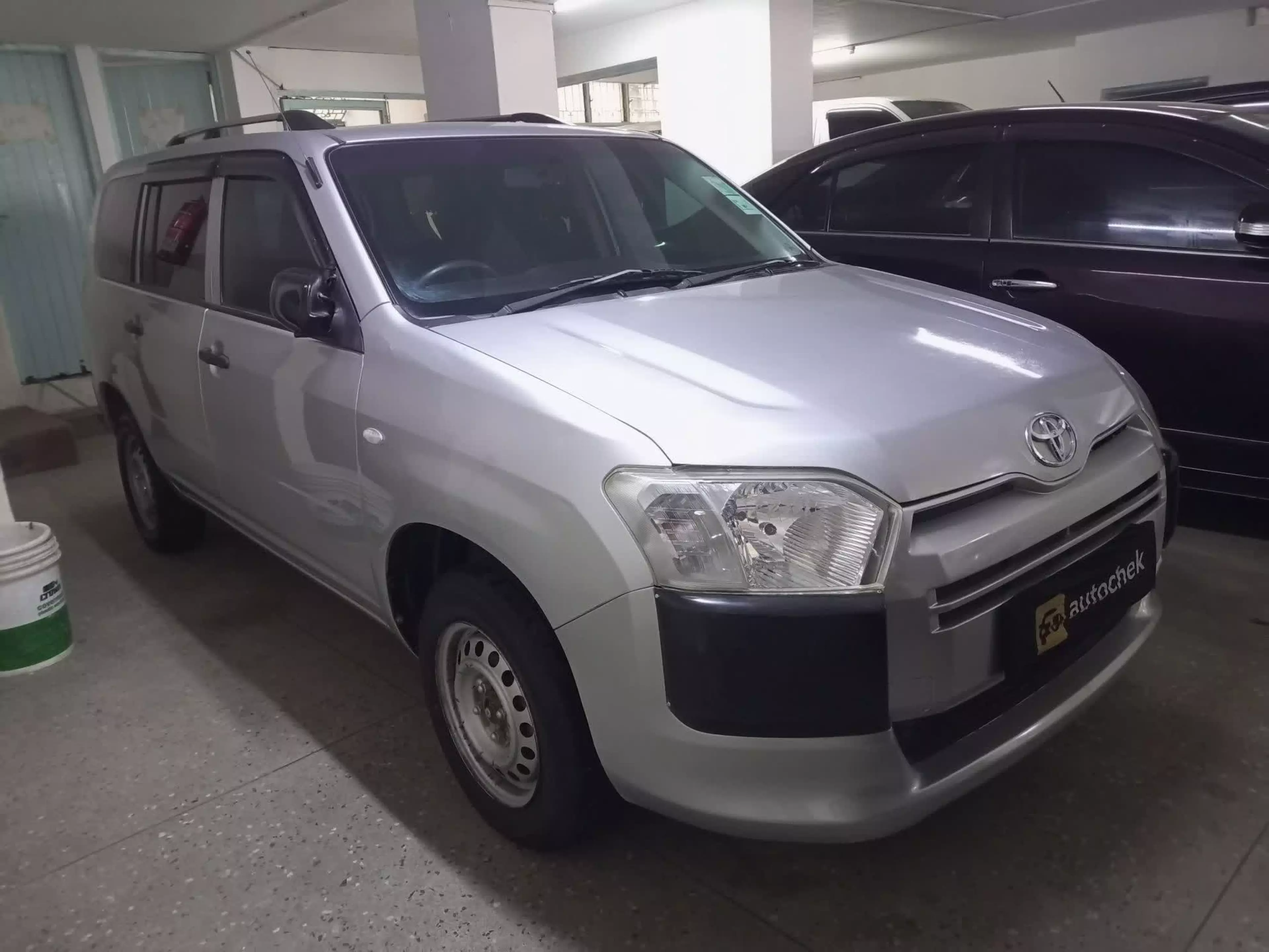 Toyota Succeed  - 2014