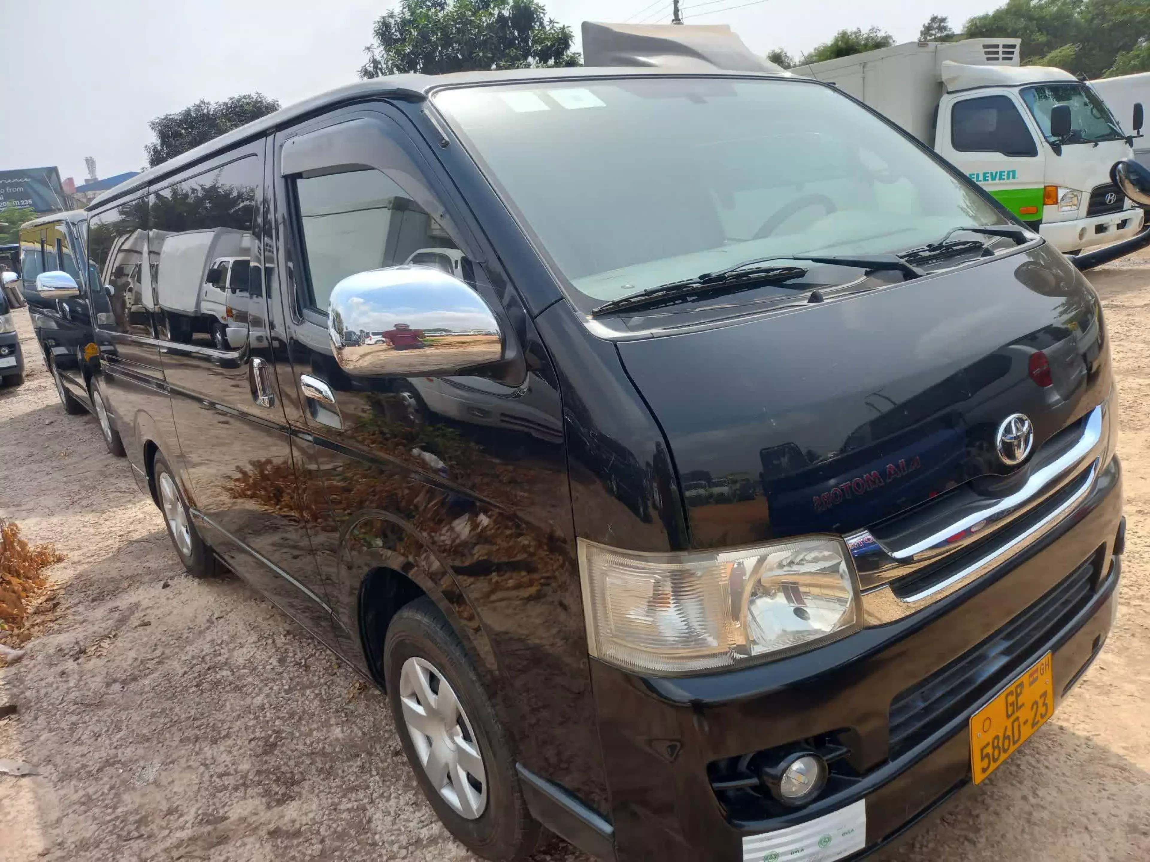 Toyota Hiace - 2012