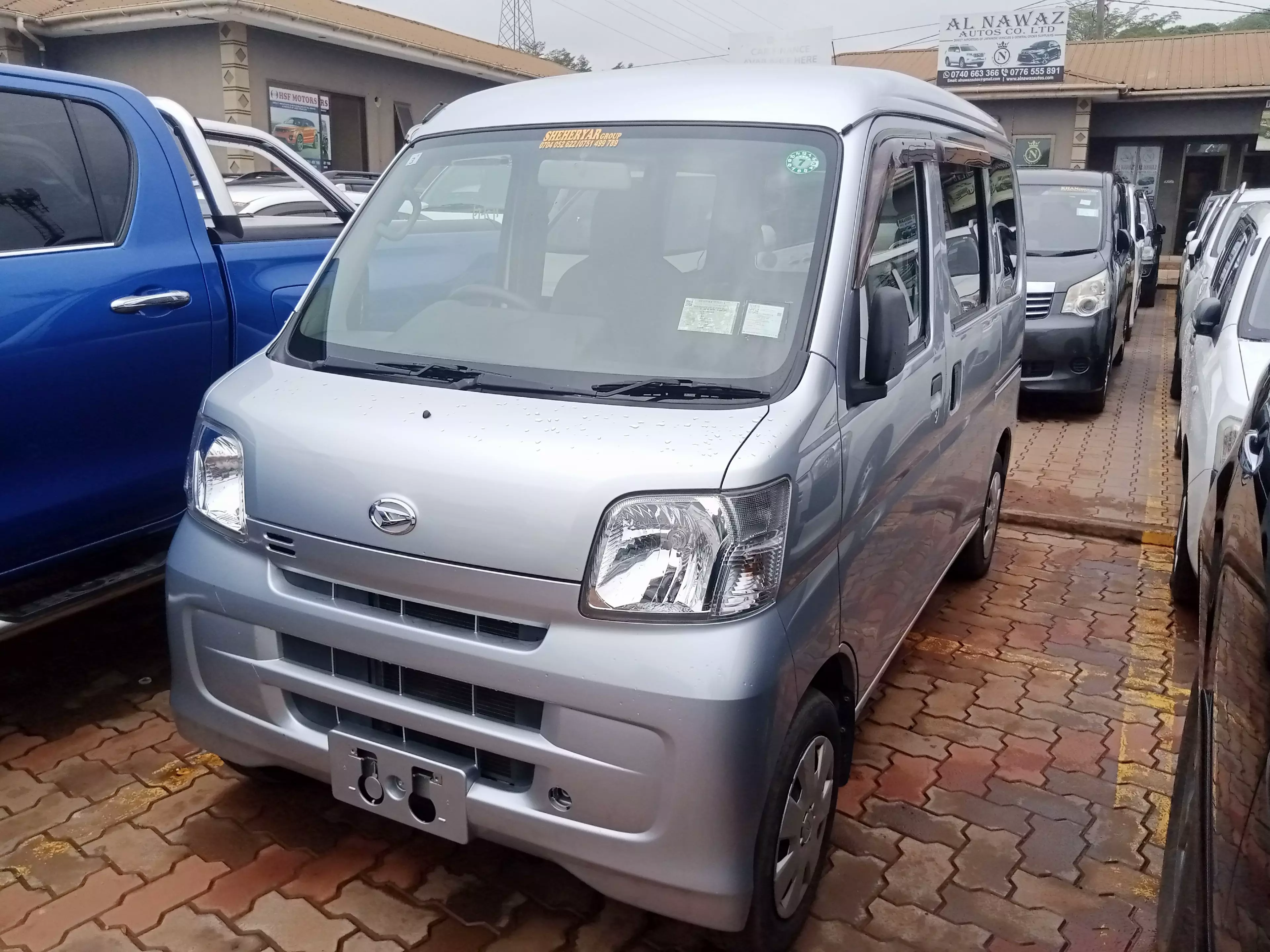 Daihatsu Hijet   - 2012
