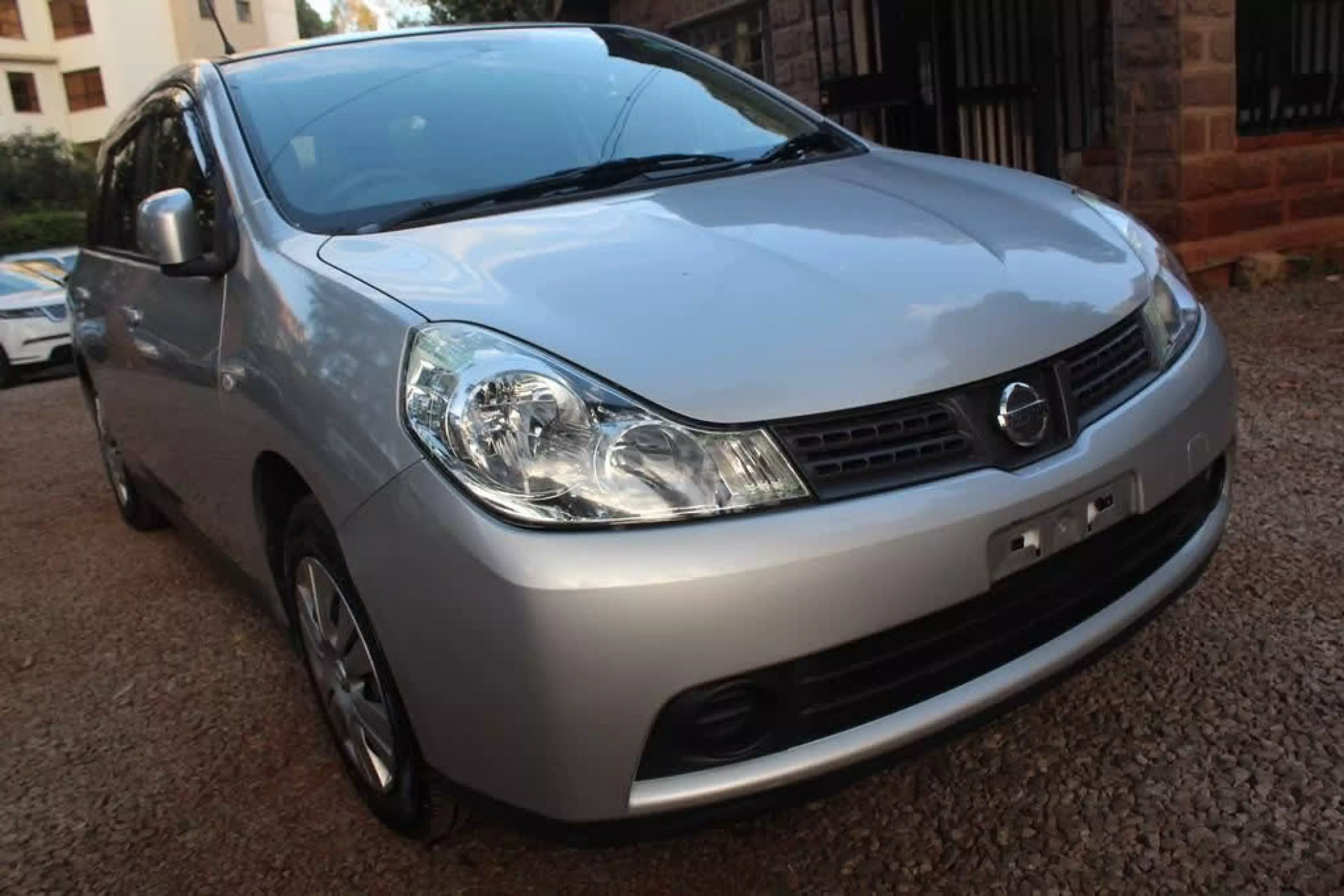 Nissan Wingroad  - 2016