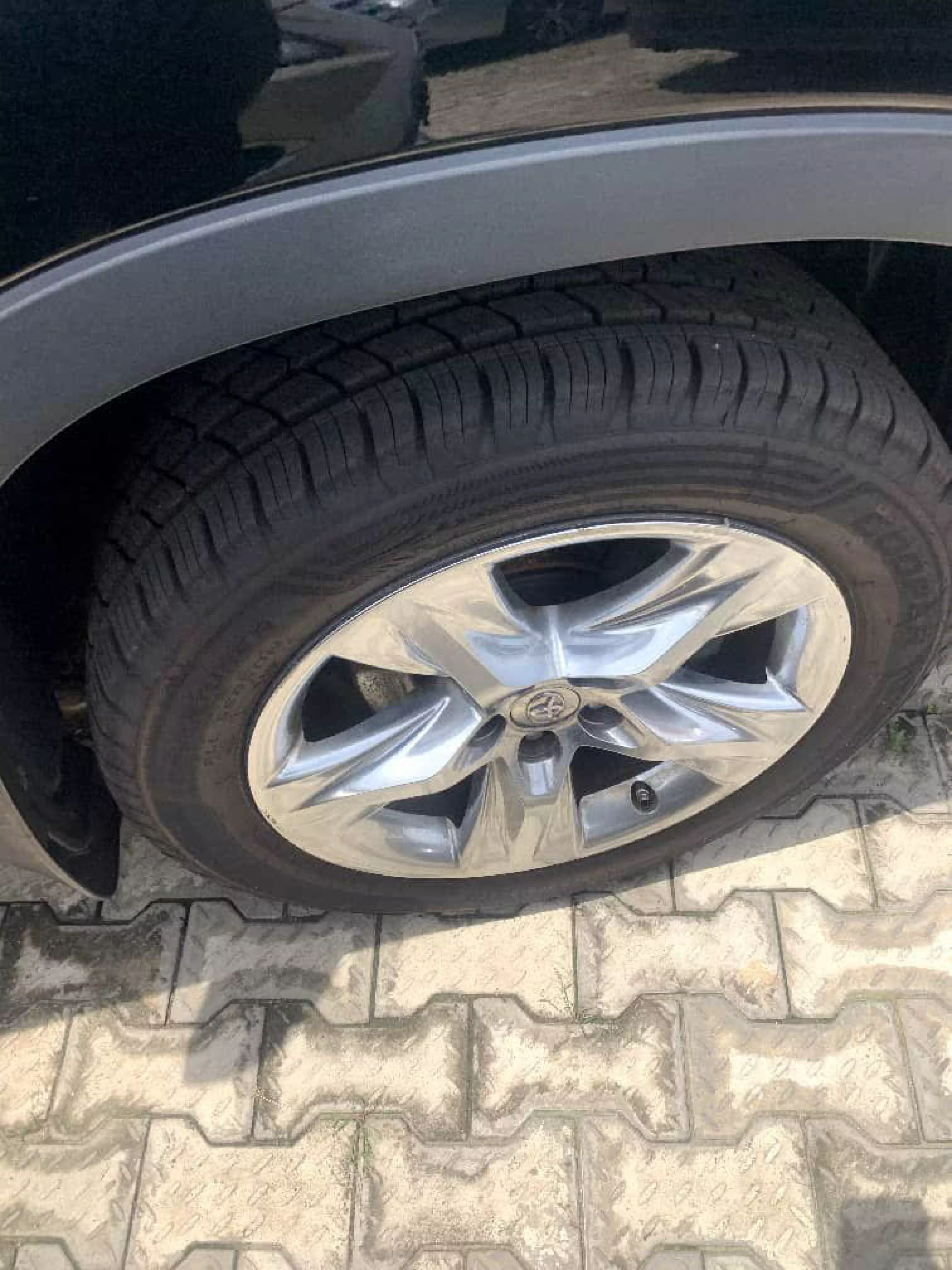 Toyota Highlander   - 2014