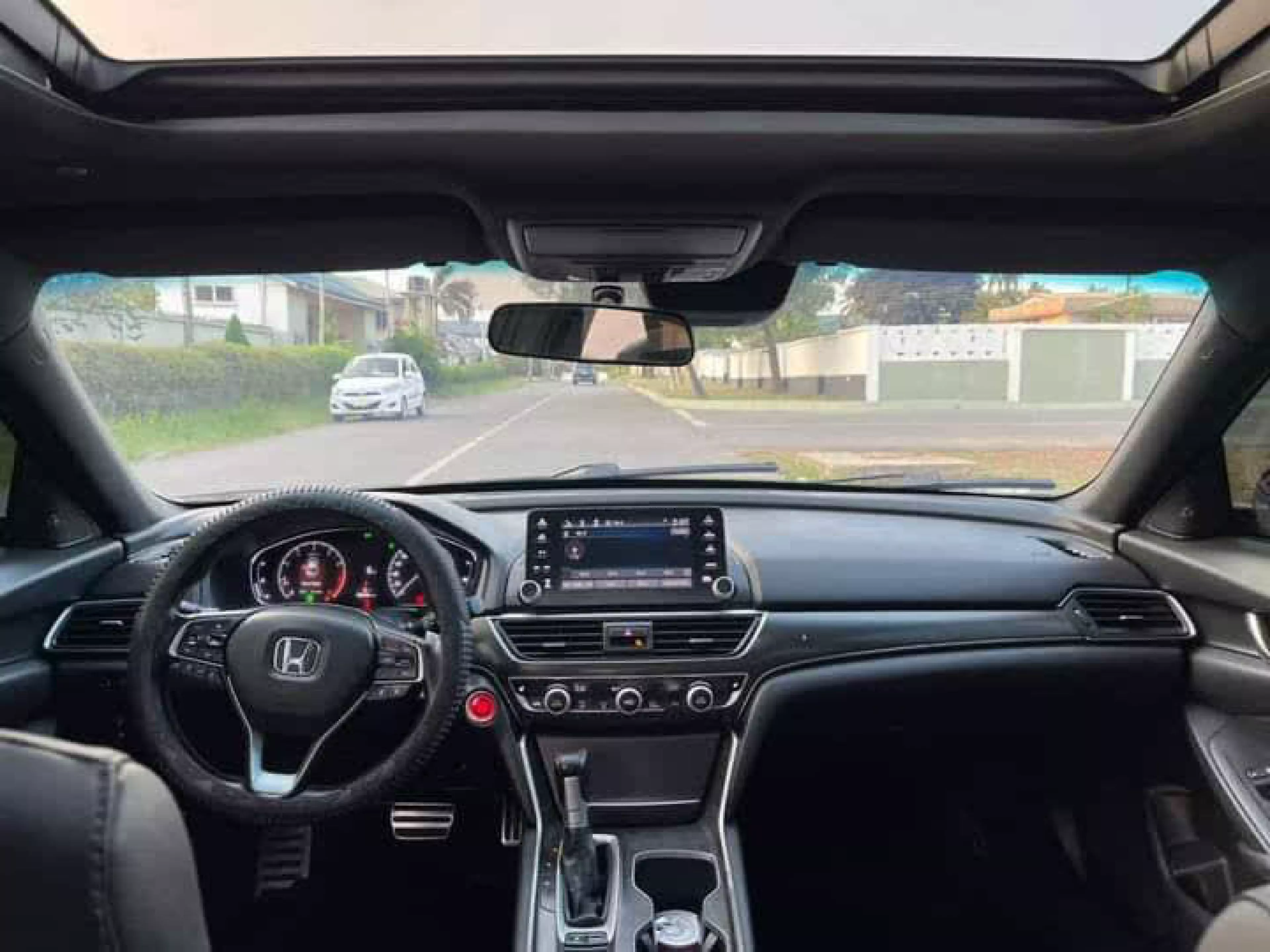 Honda Accord   - 2019