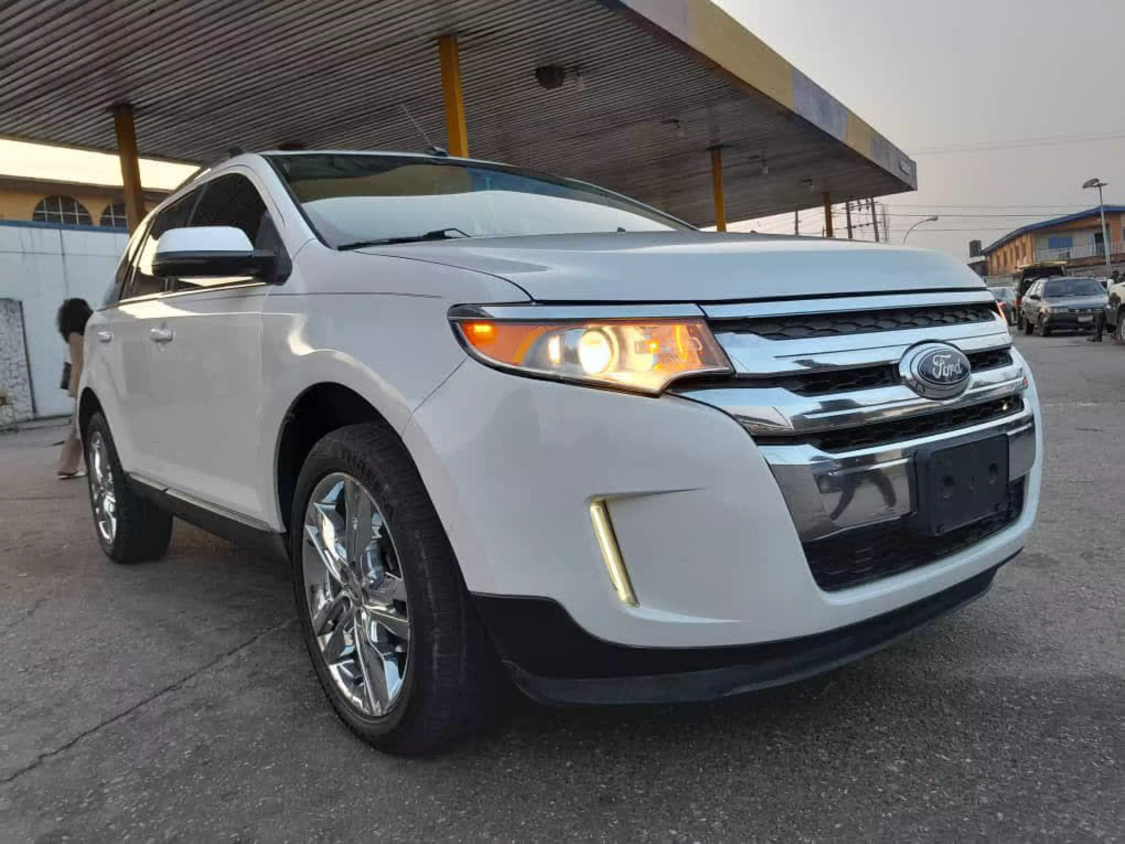 Ford Edge   - 2013