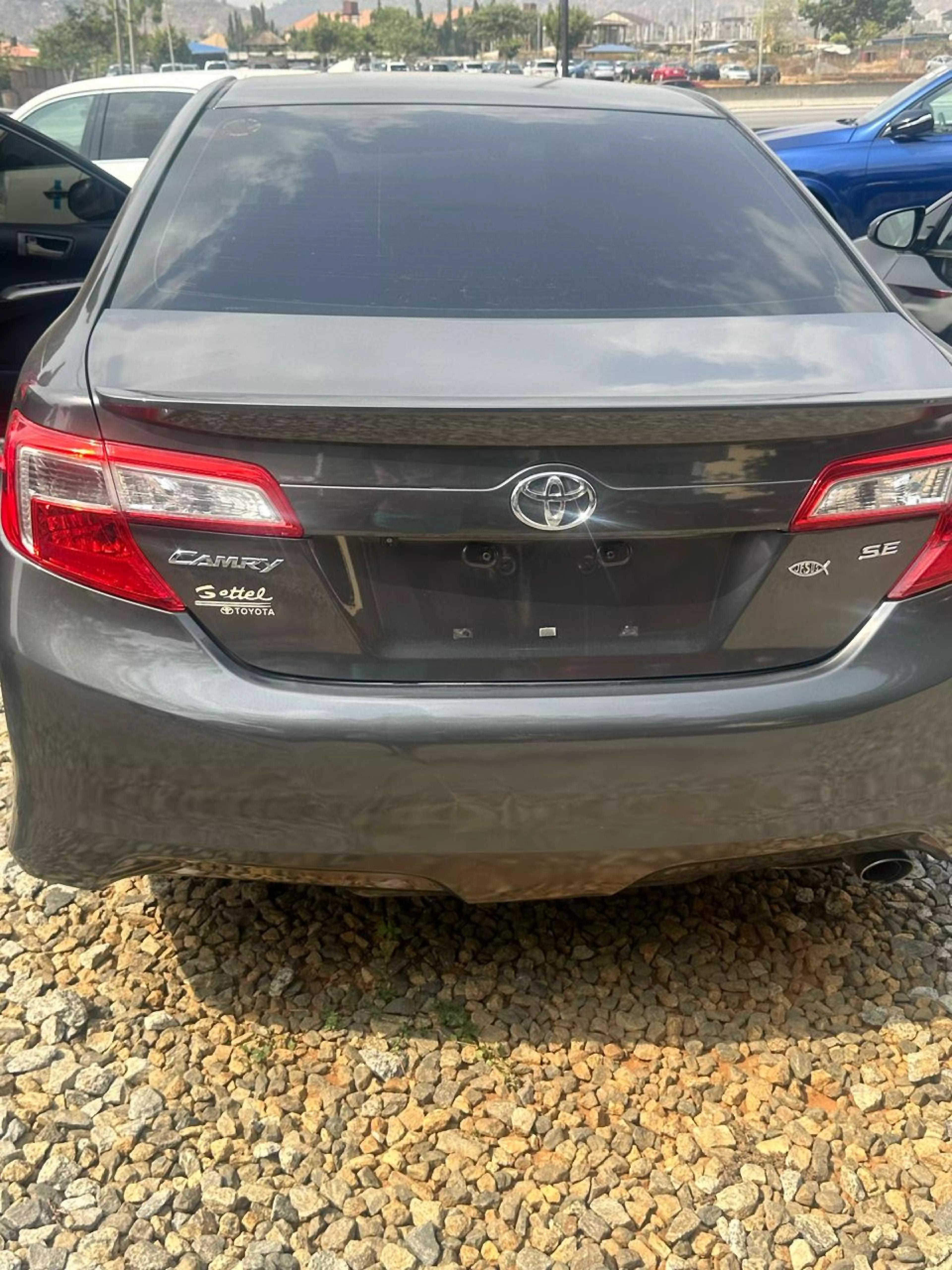 Toyota Camry   - 2013