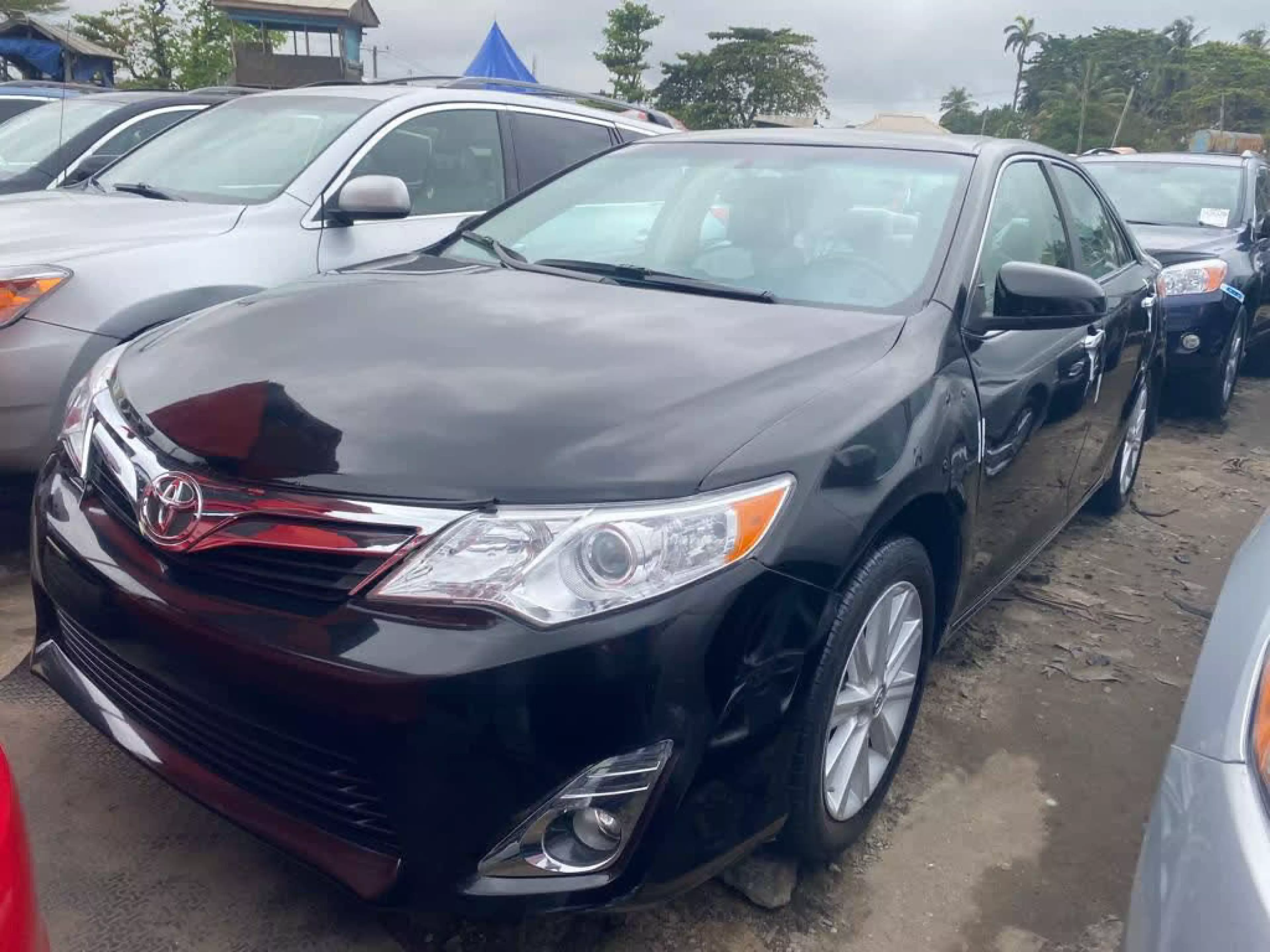 Toyota Camry - 2014
