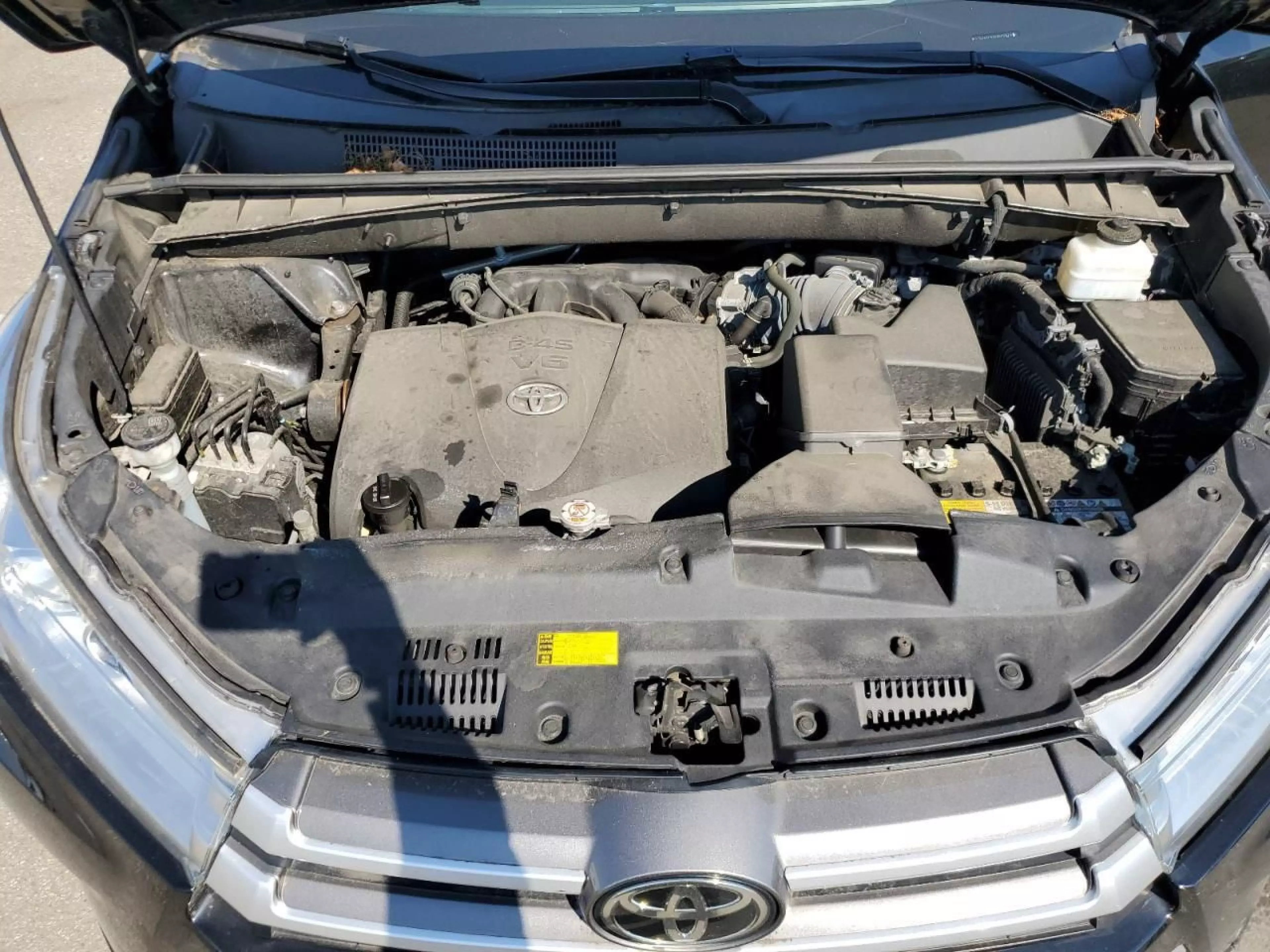 Toyota Highlander   - 2019