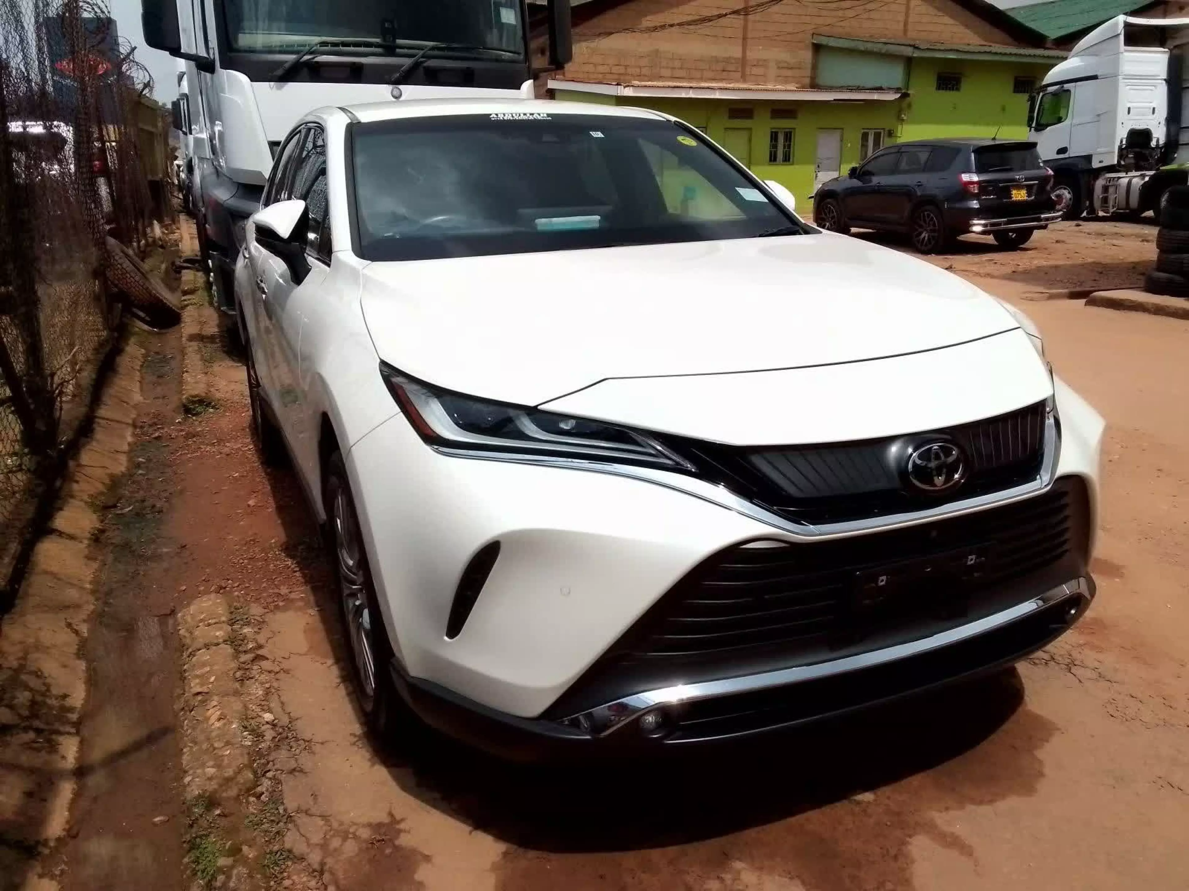 Toyota Harrier - 2020