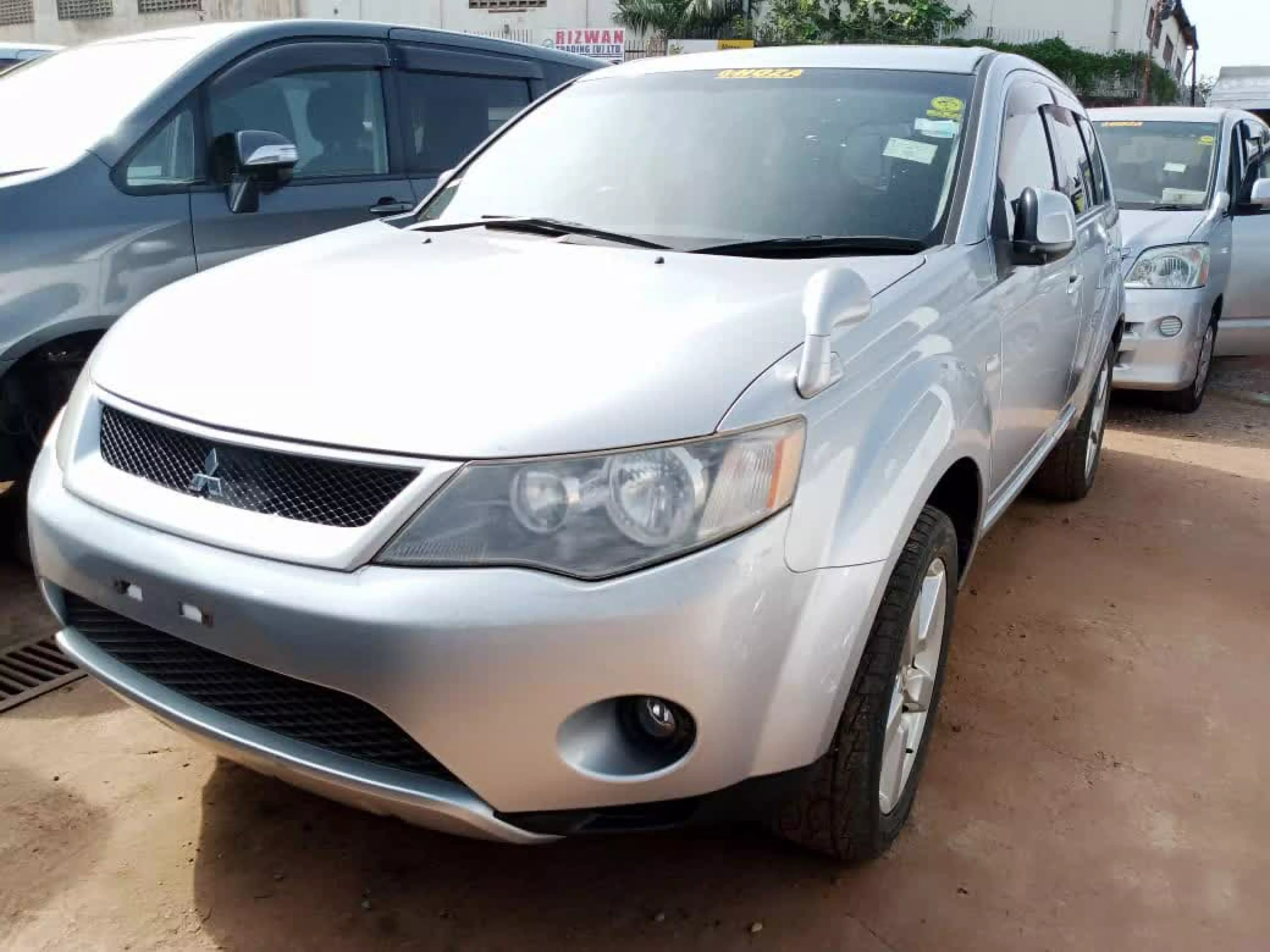 Mitsubishi Outlander GLX - 2009