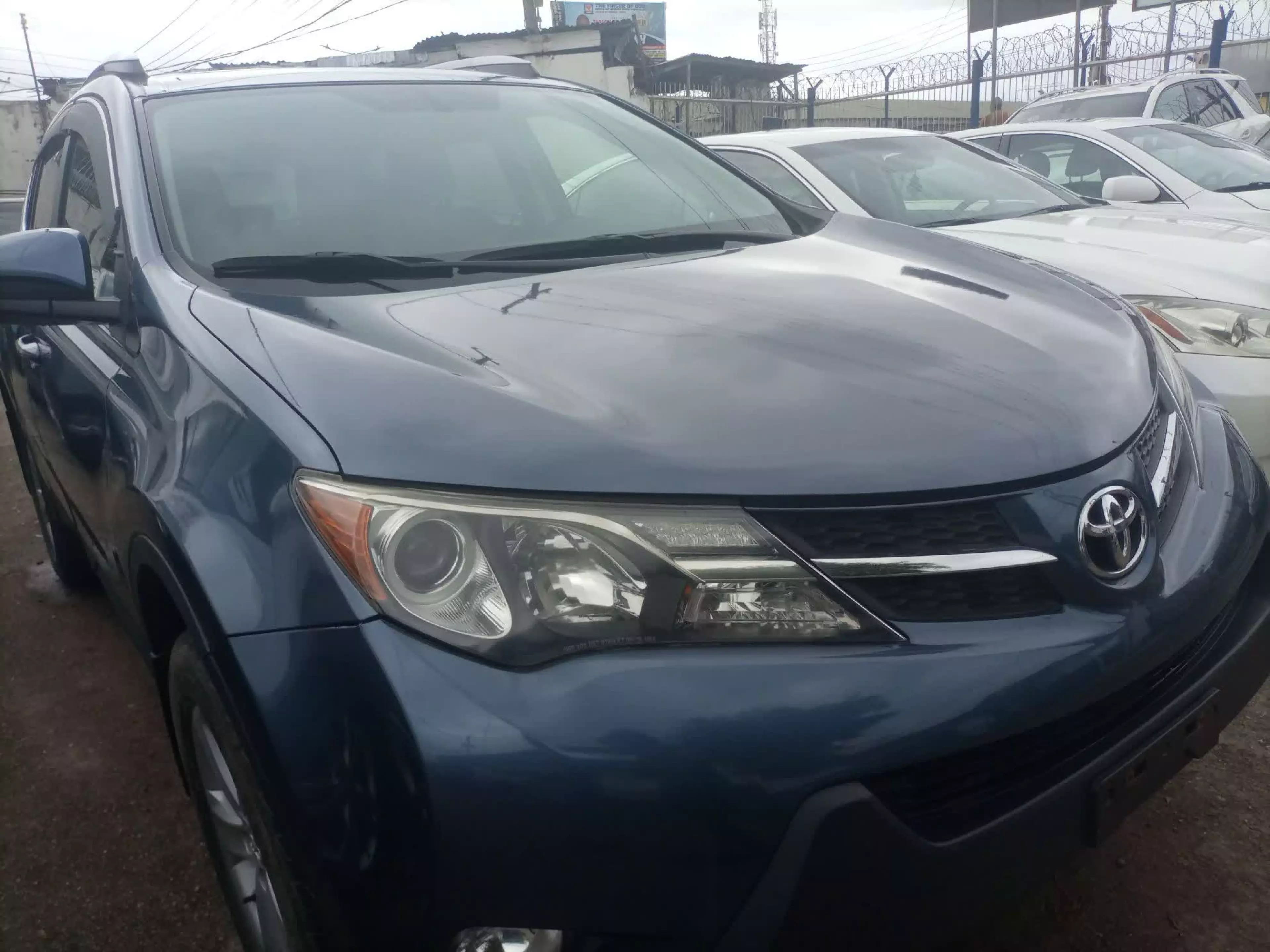 Toyota RAV 4 - 2013