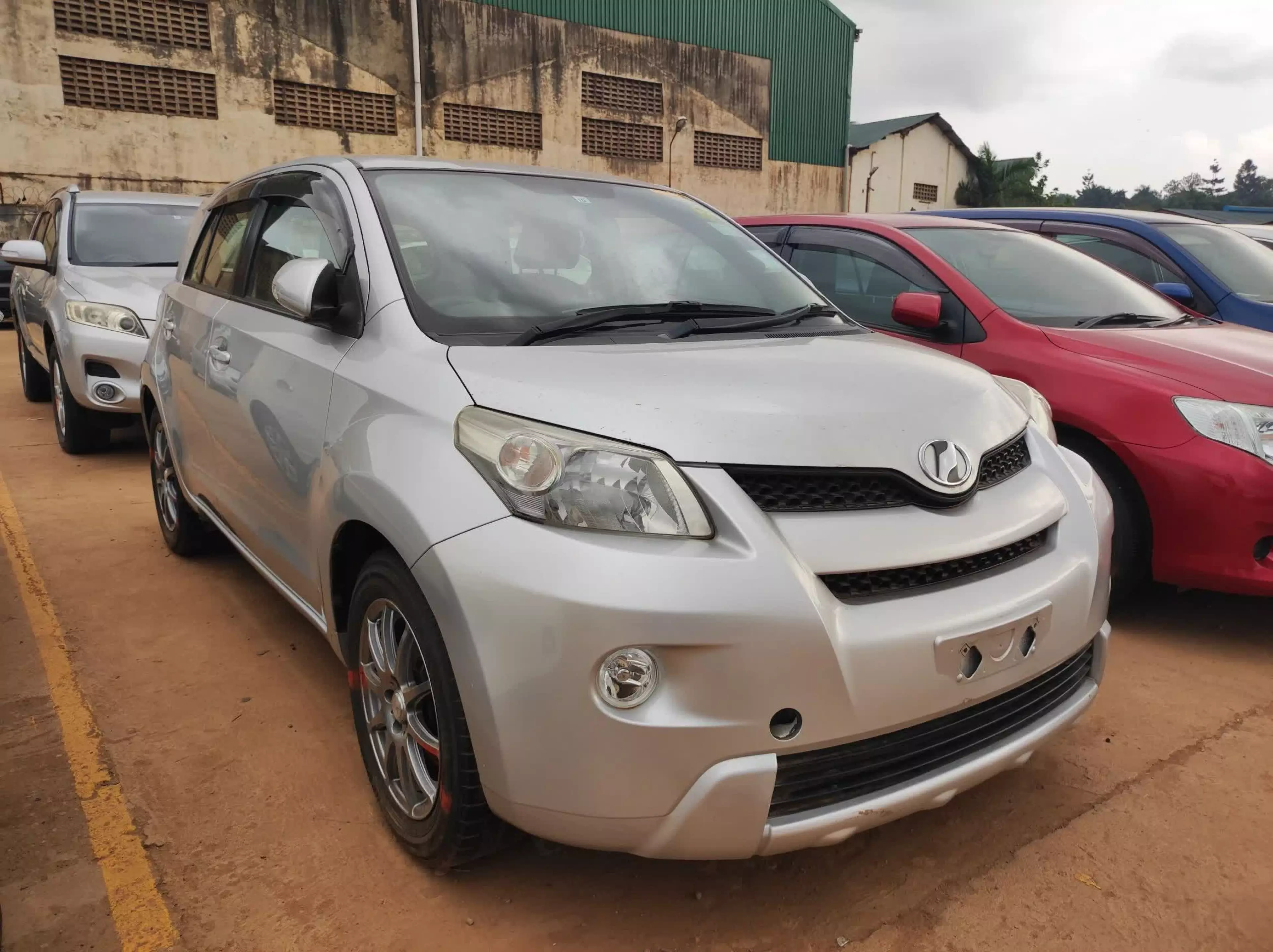 Toyota Ist  - 2009