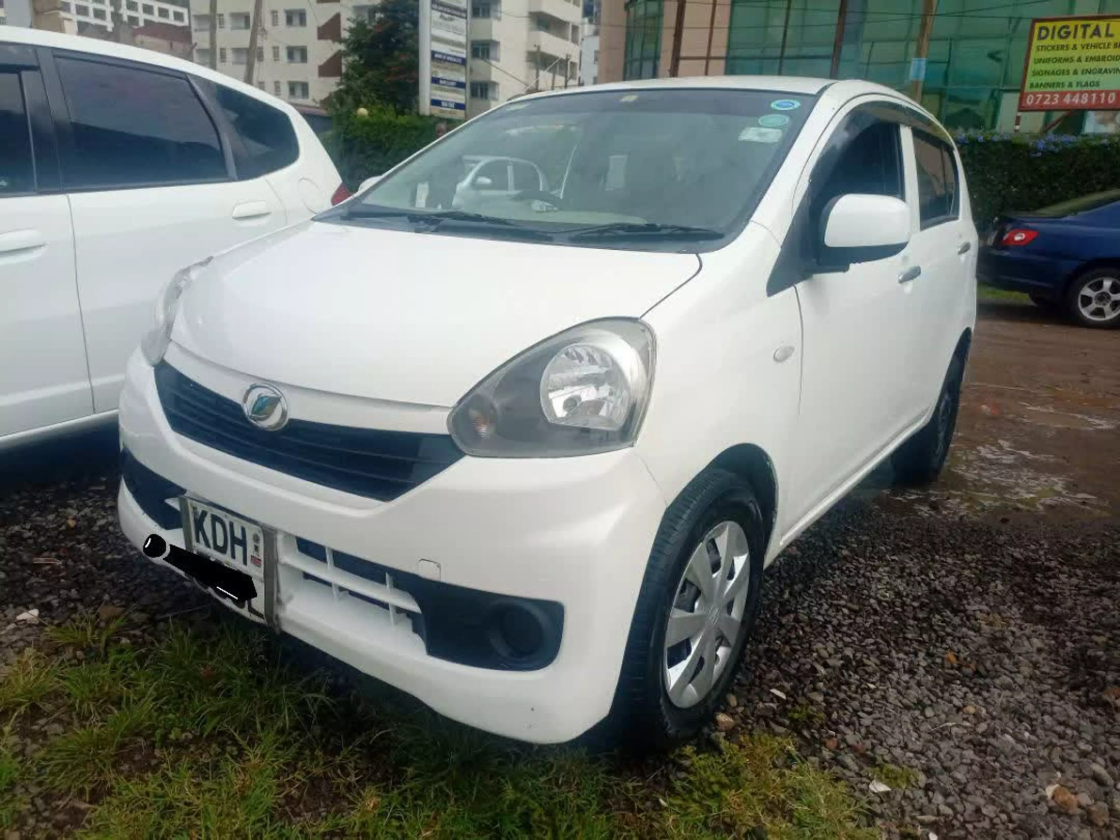 Daihatsu Mira  - 2015
