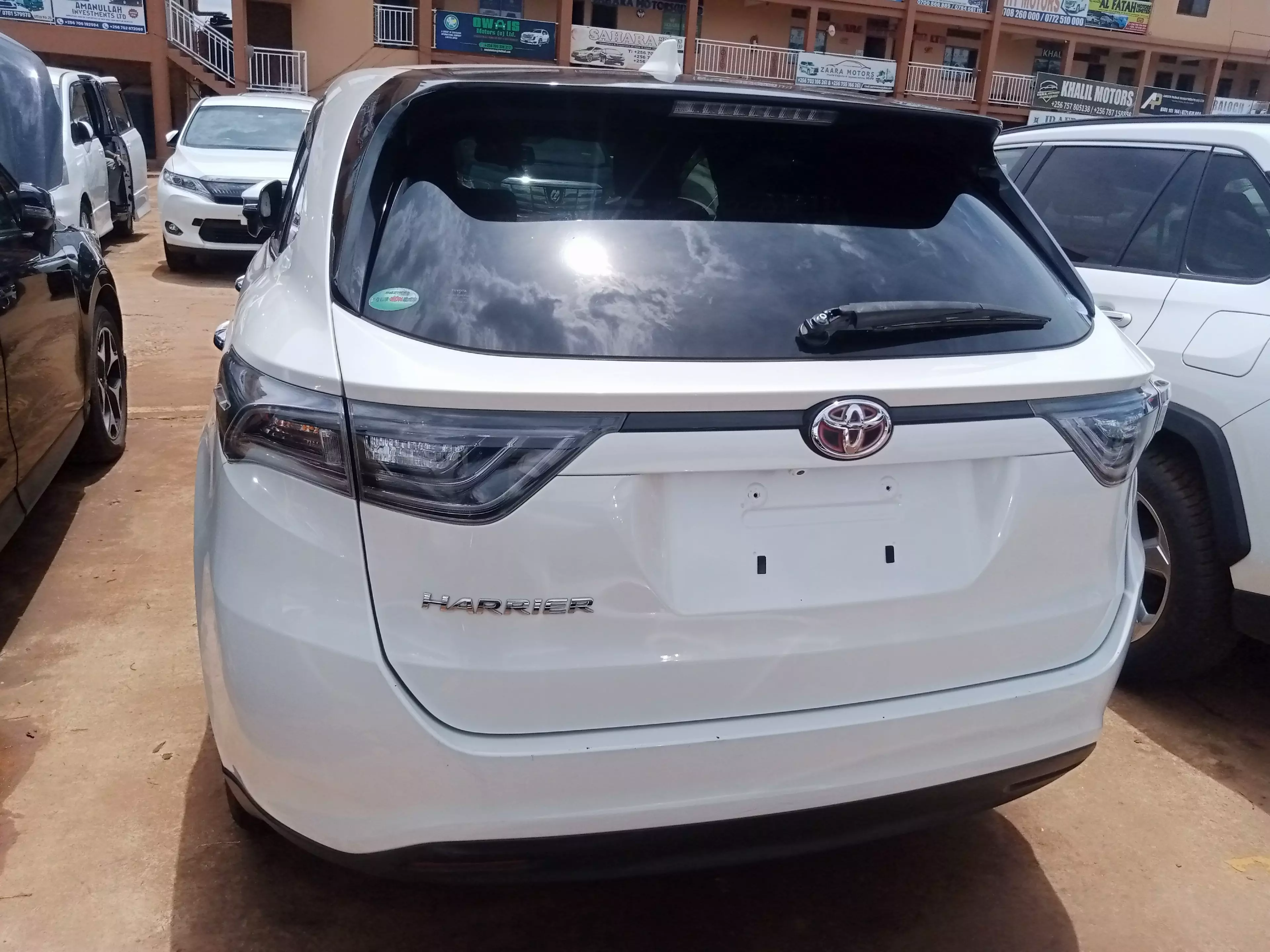 Toyota Harrier   - 2015