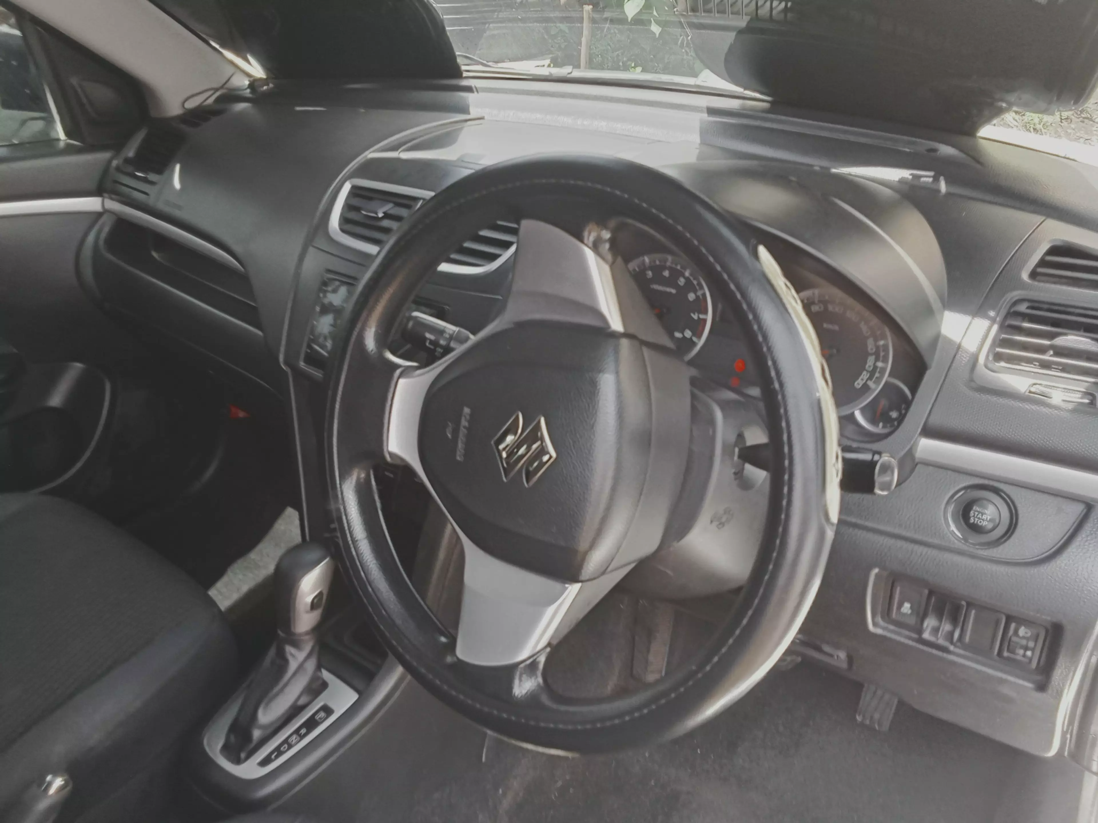 SUZUKI Swift   - 2015