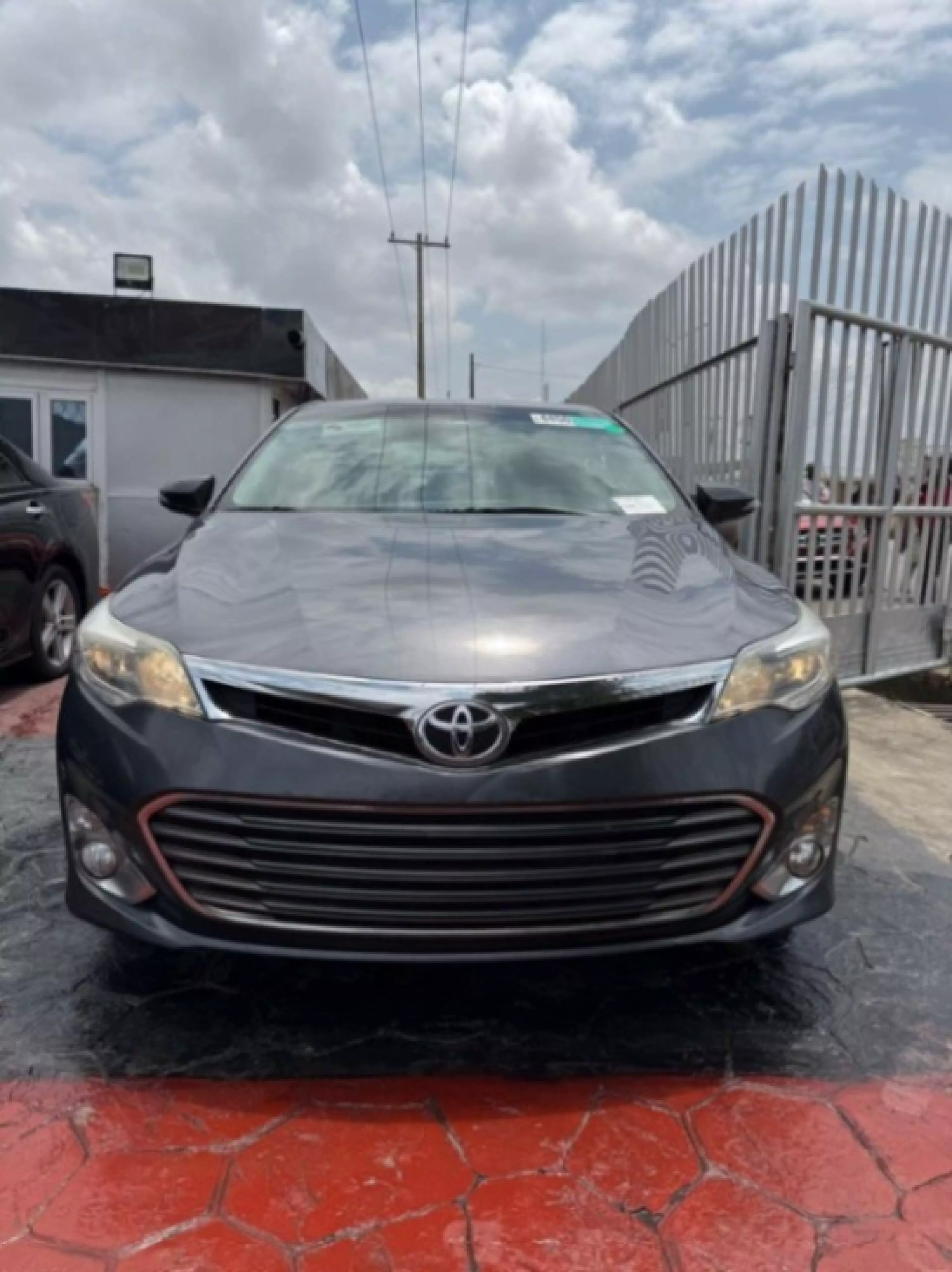 Toyota Avalon - 2013
