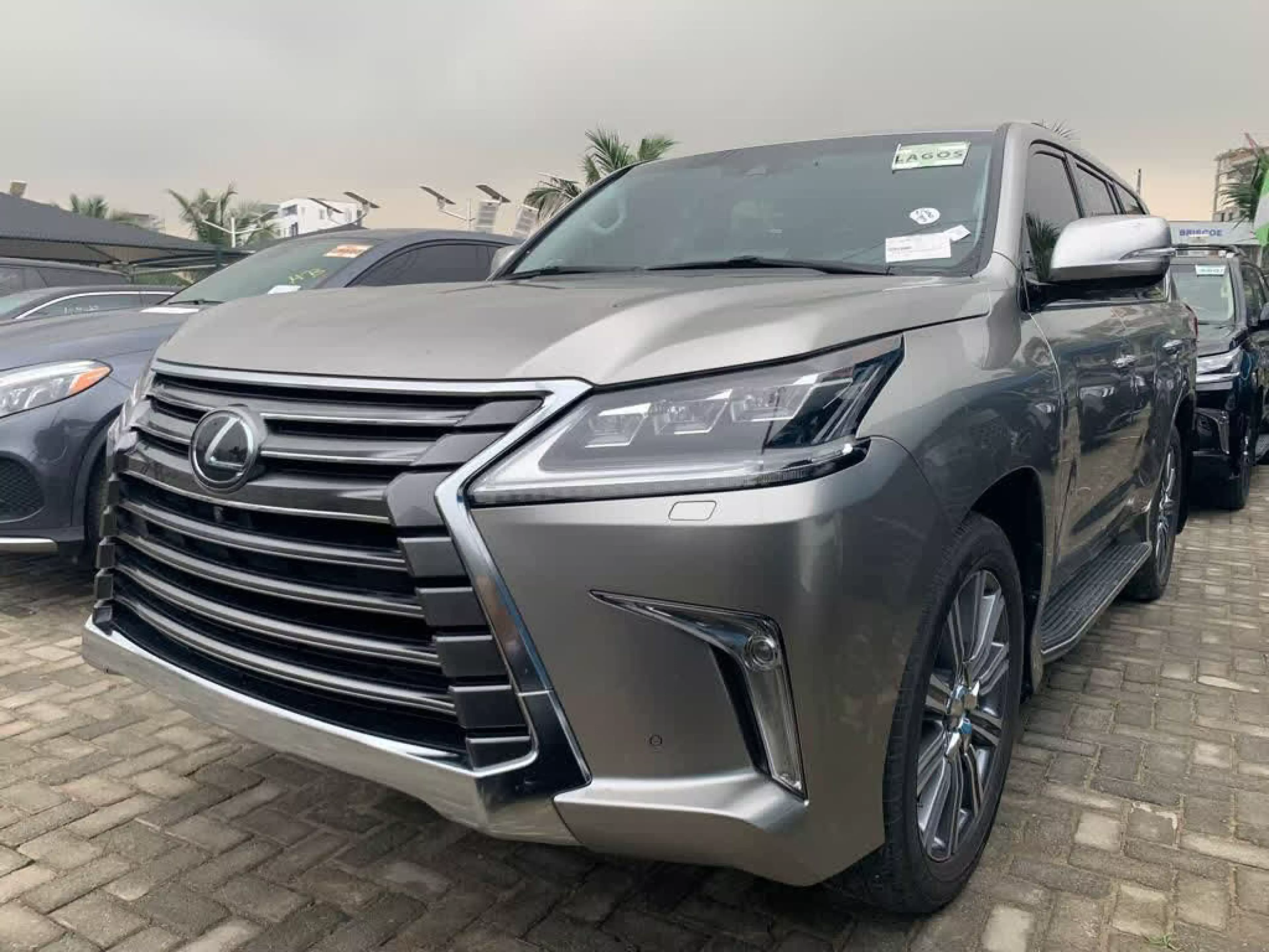 Lexus LX 570 - 2017