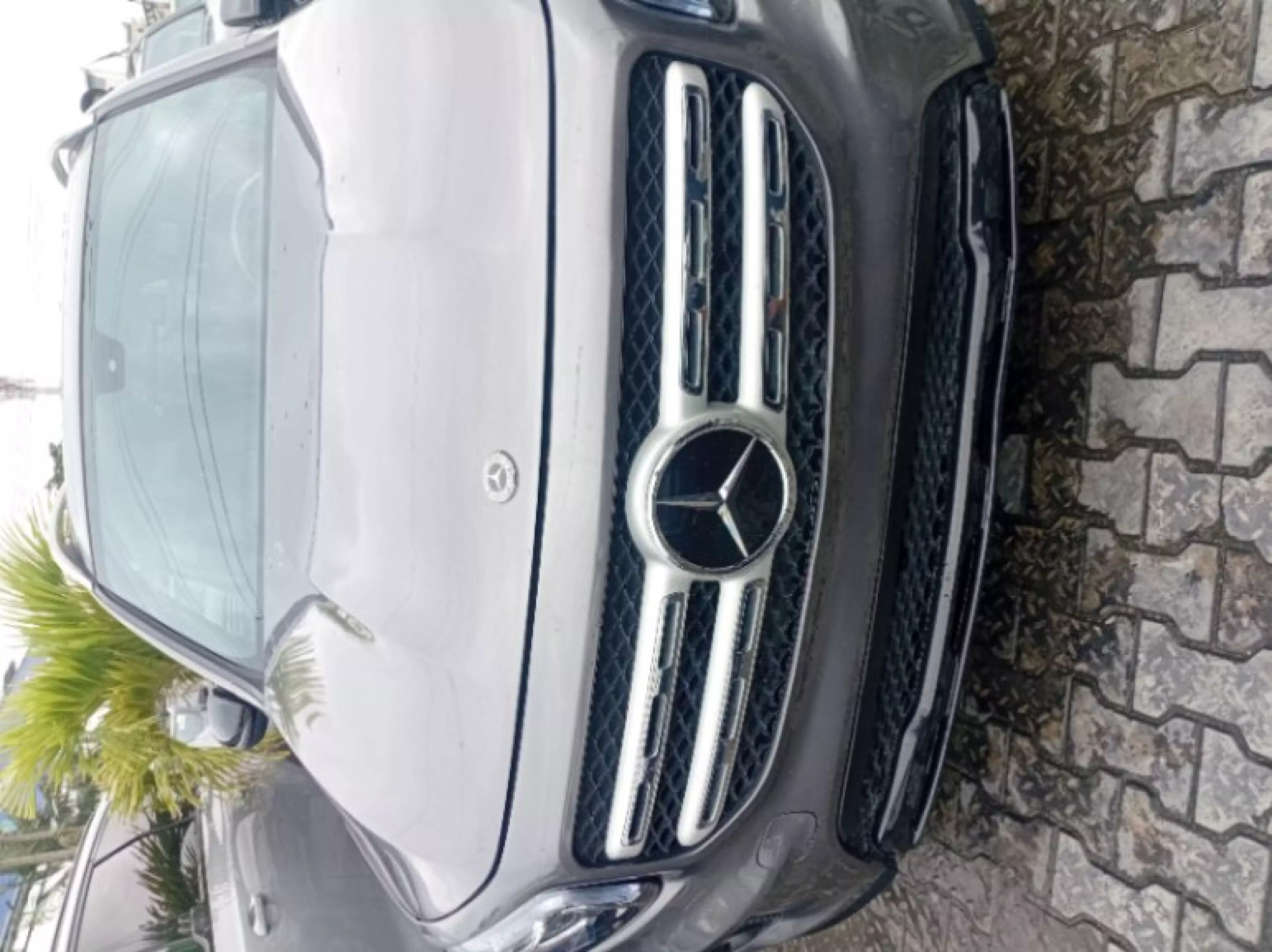 Mercedes-Benz GLB 250 - 2021