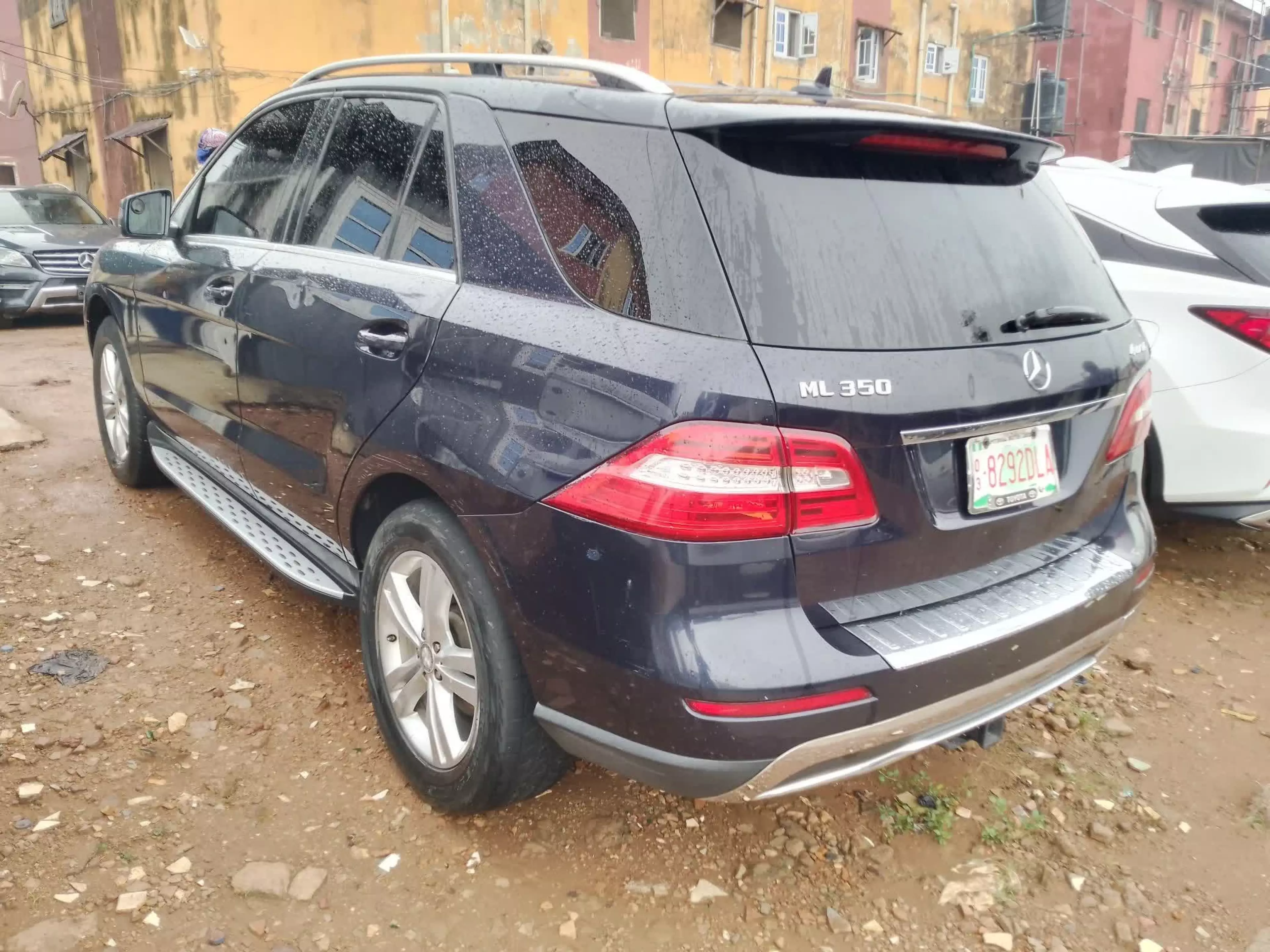 Mercedes-Benz ML 350   - 2012