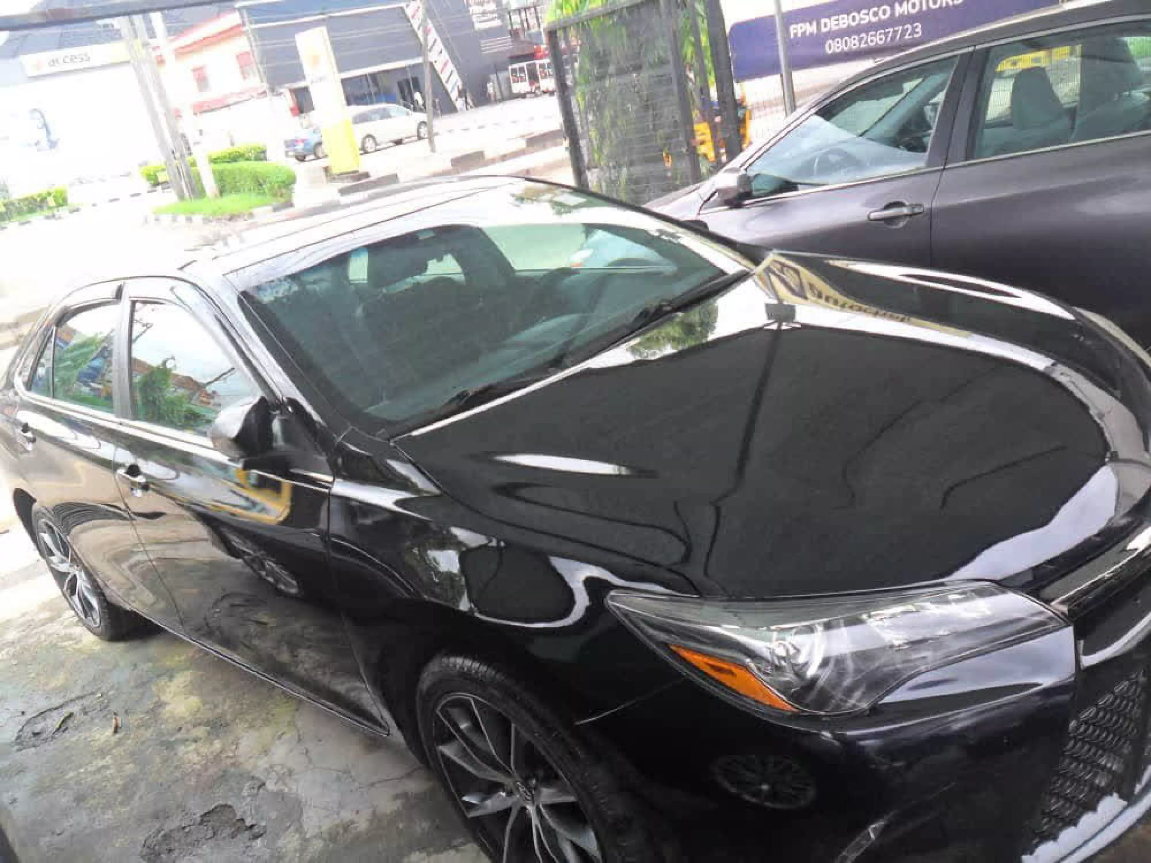 Toyota Camry - 2015