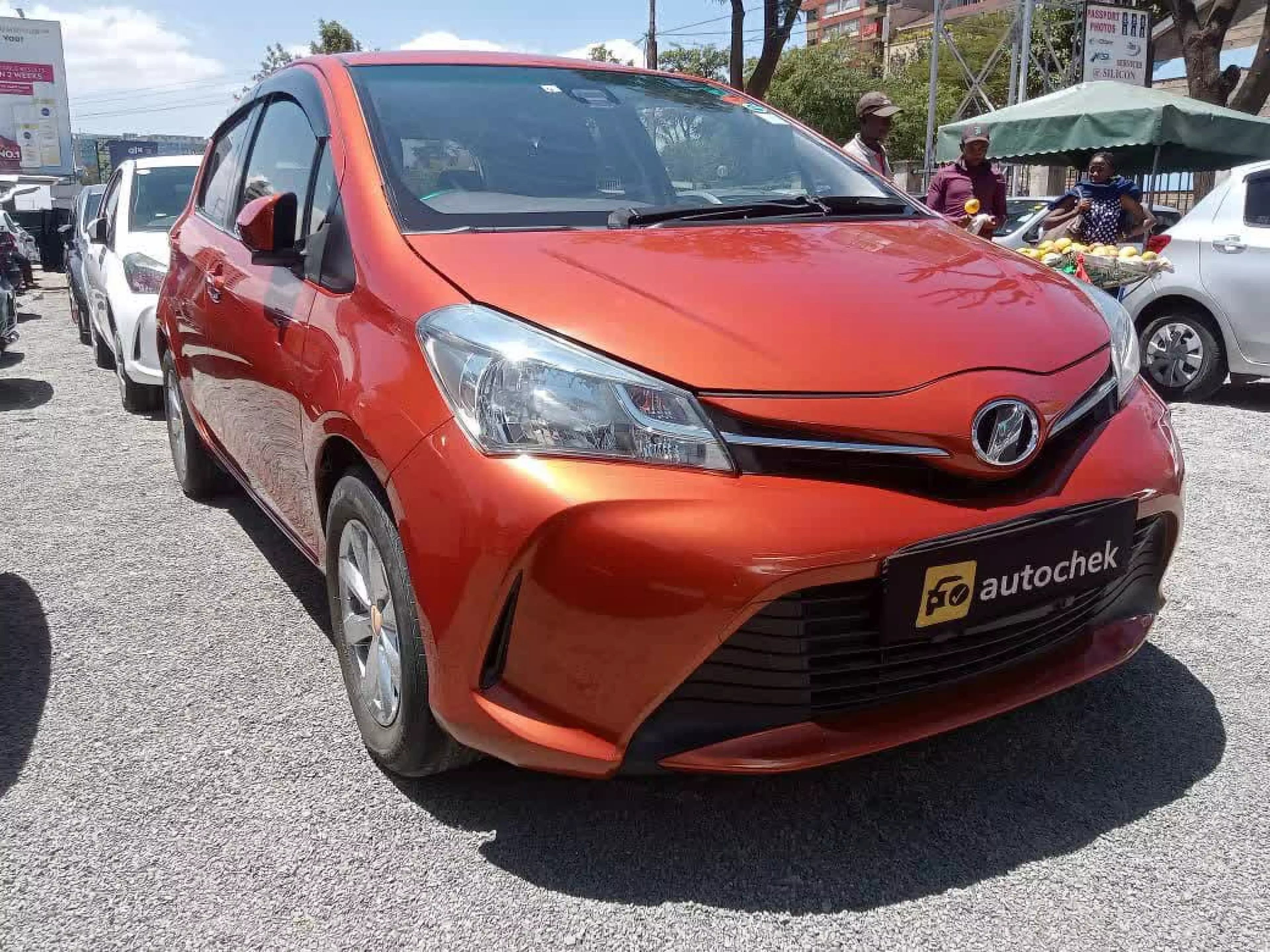 Toyota Vitz Jewela - 2015