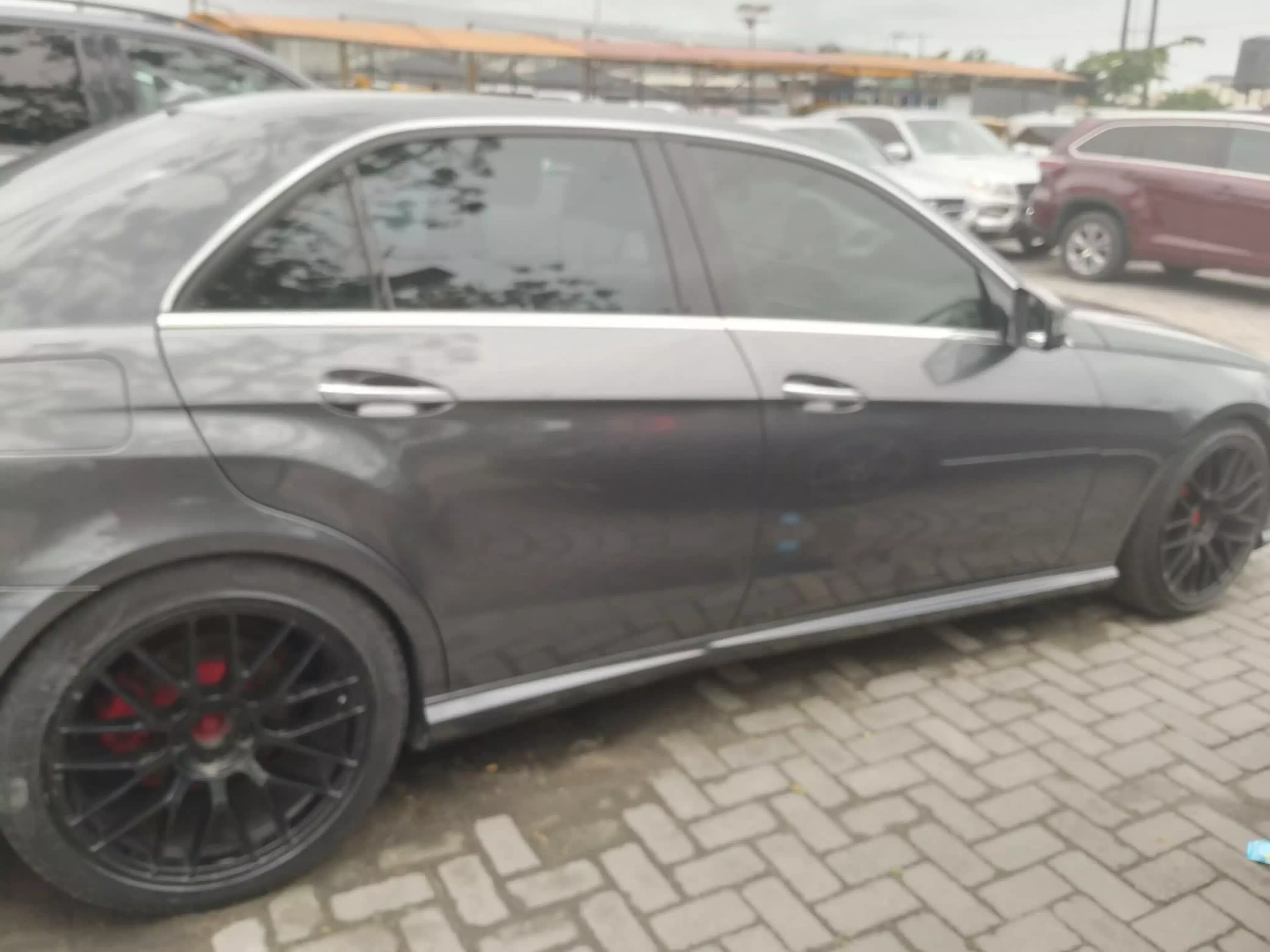 Mercedes-Benz E 350 - 2012