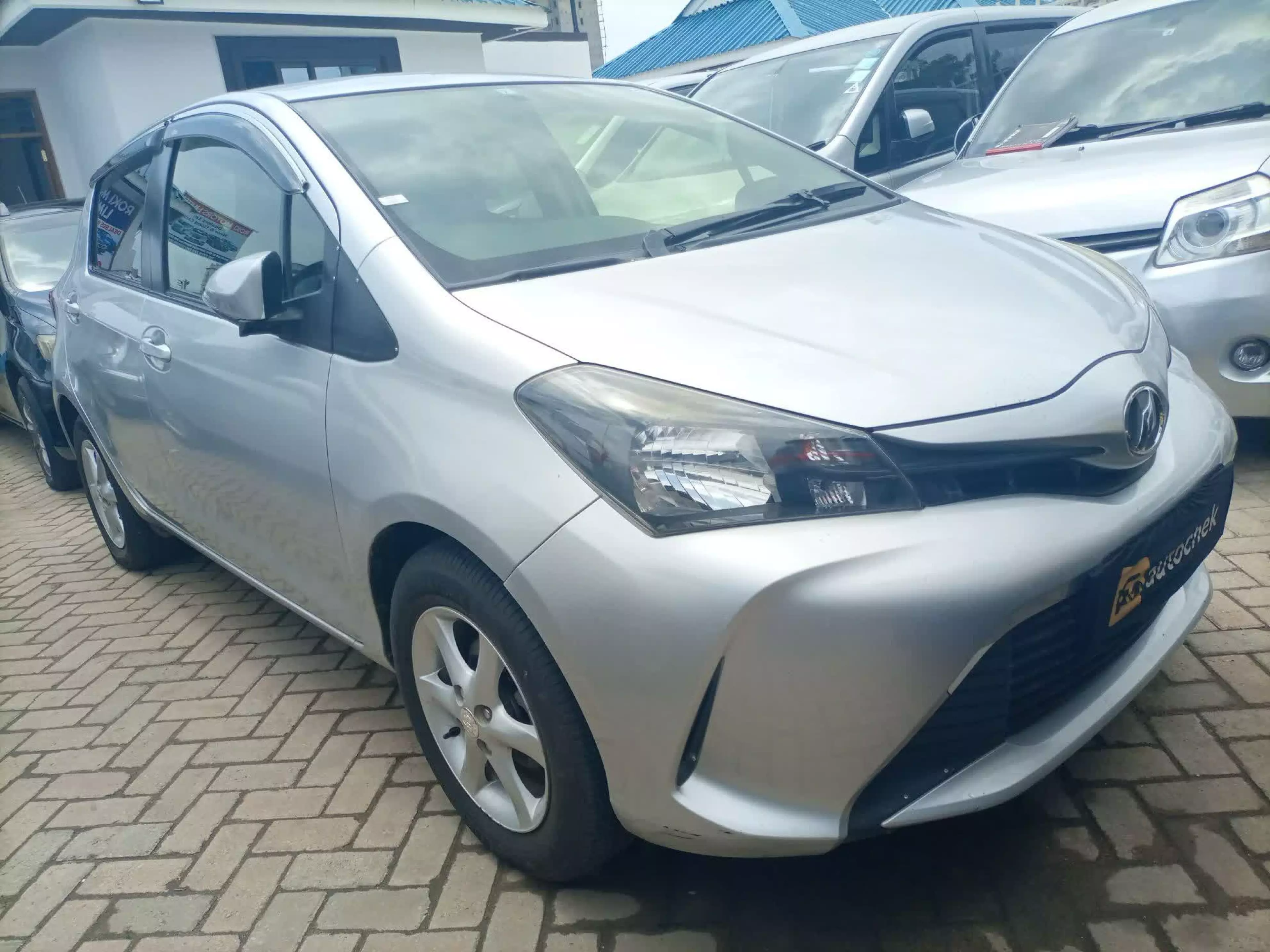 Toyota Vitz - 2014