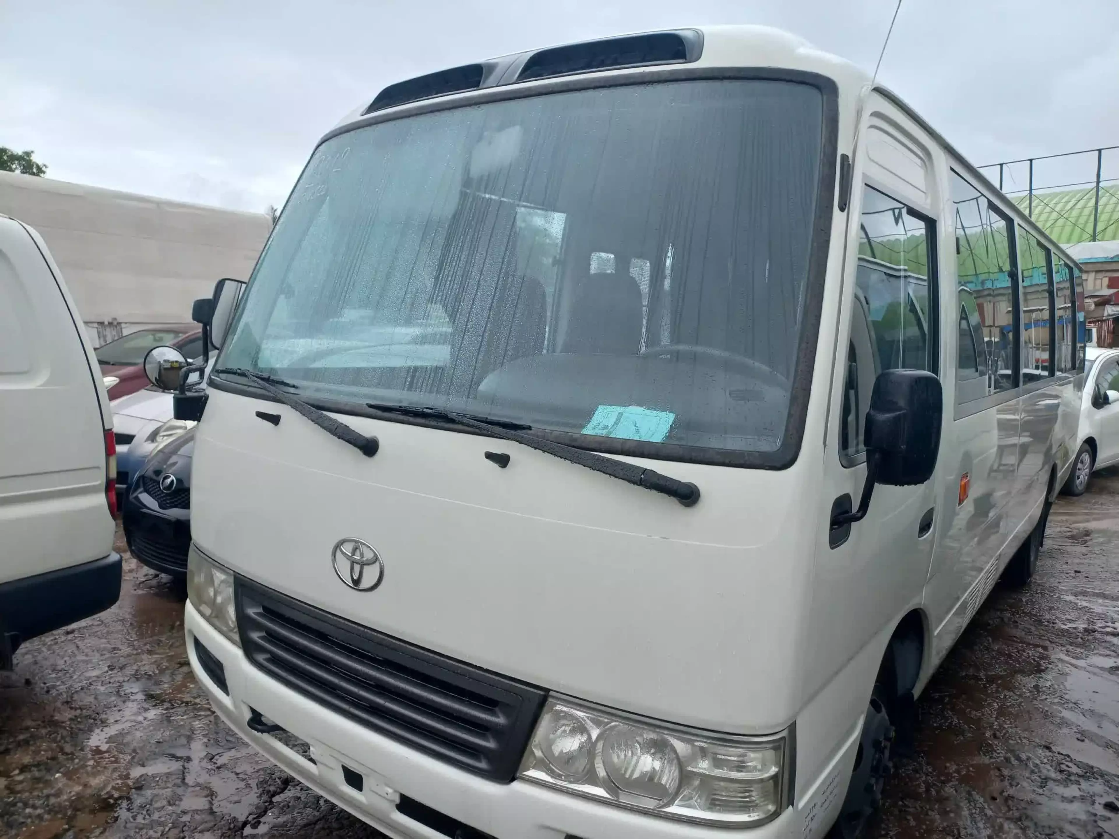 Toyota Coaster - 2012