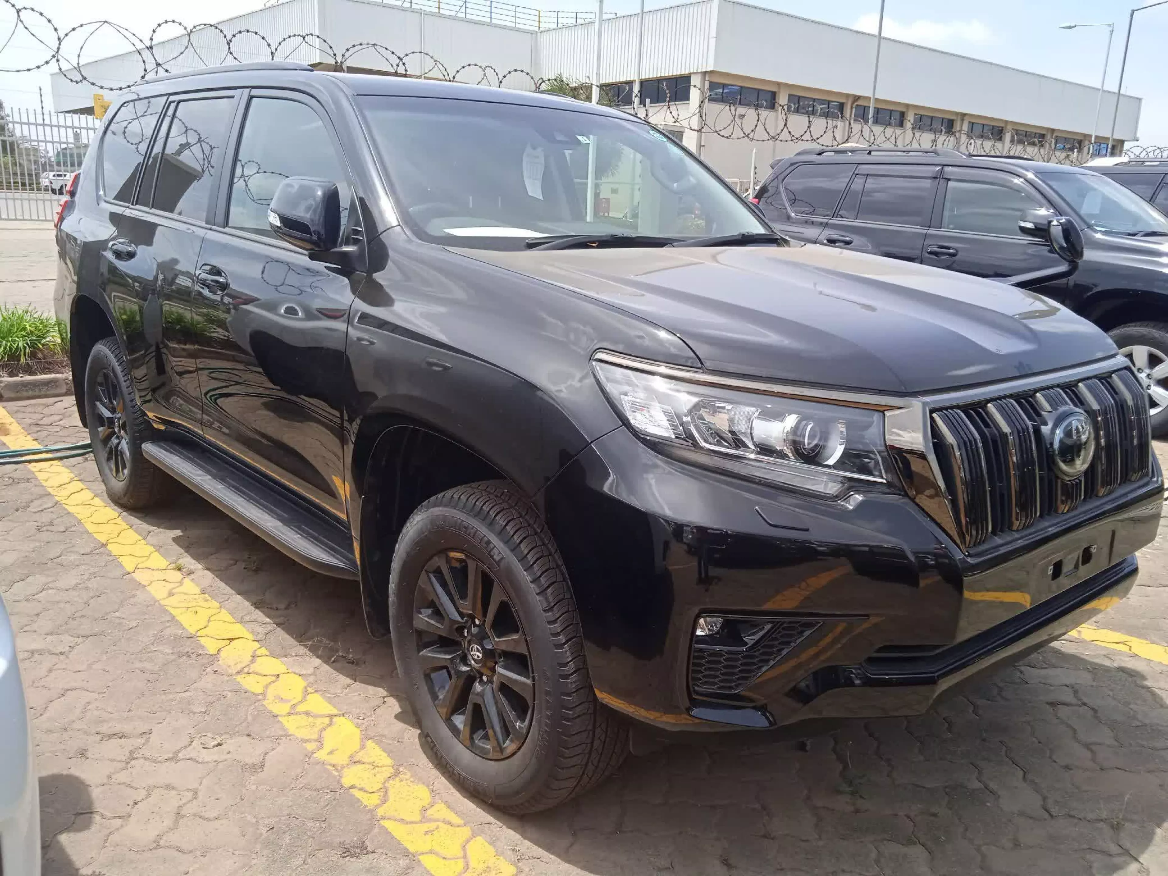 Toyota Landcruiser prado TX - 2021