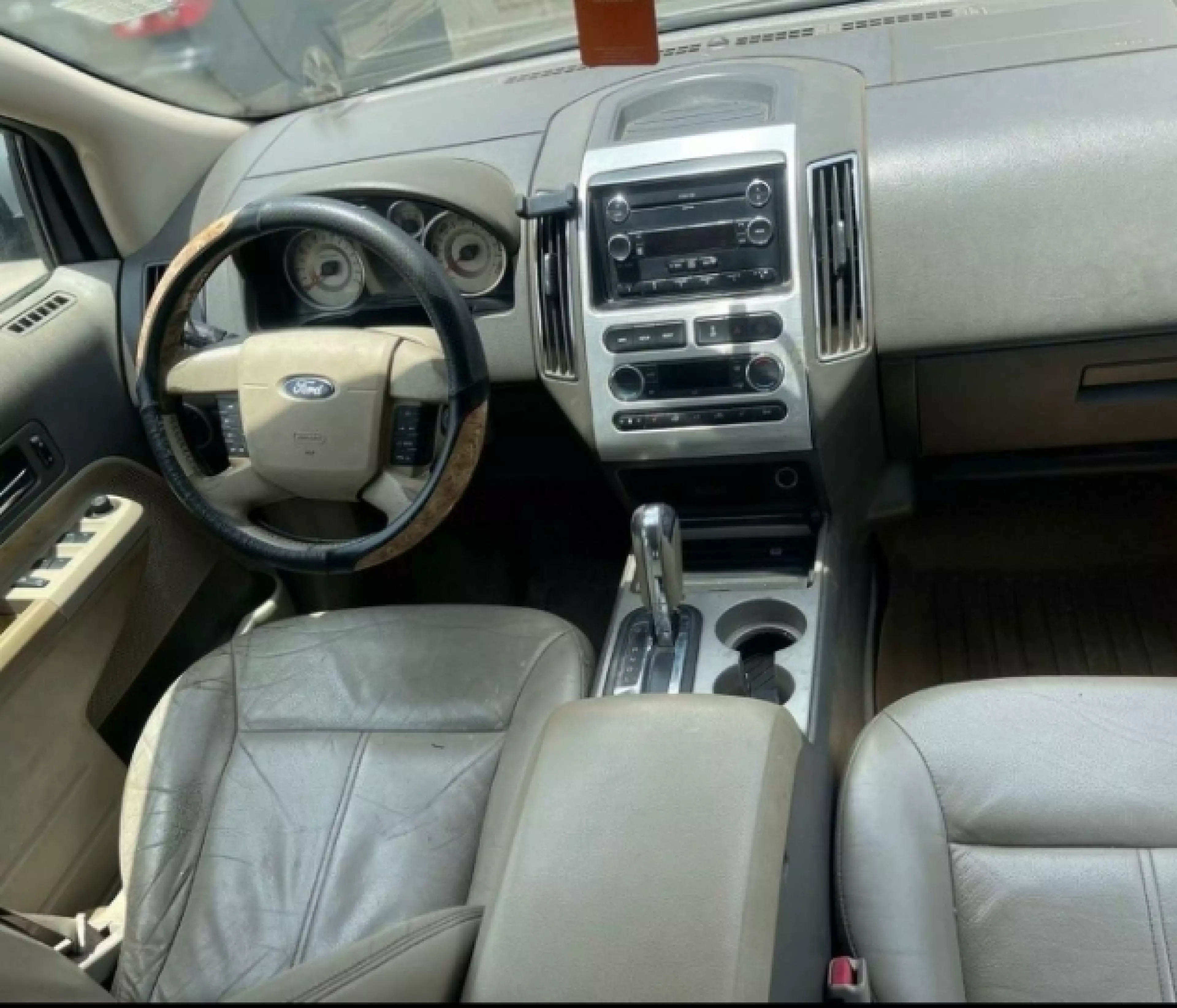 Ford Edge   - 2010
