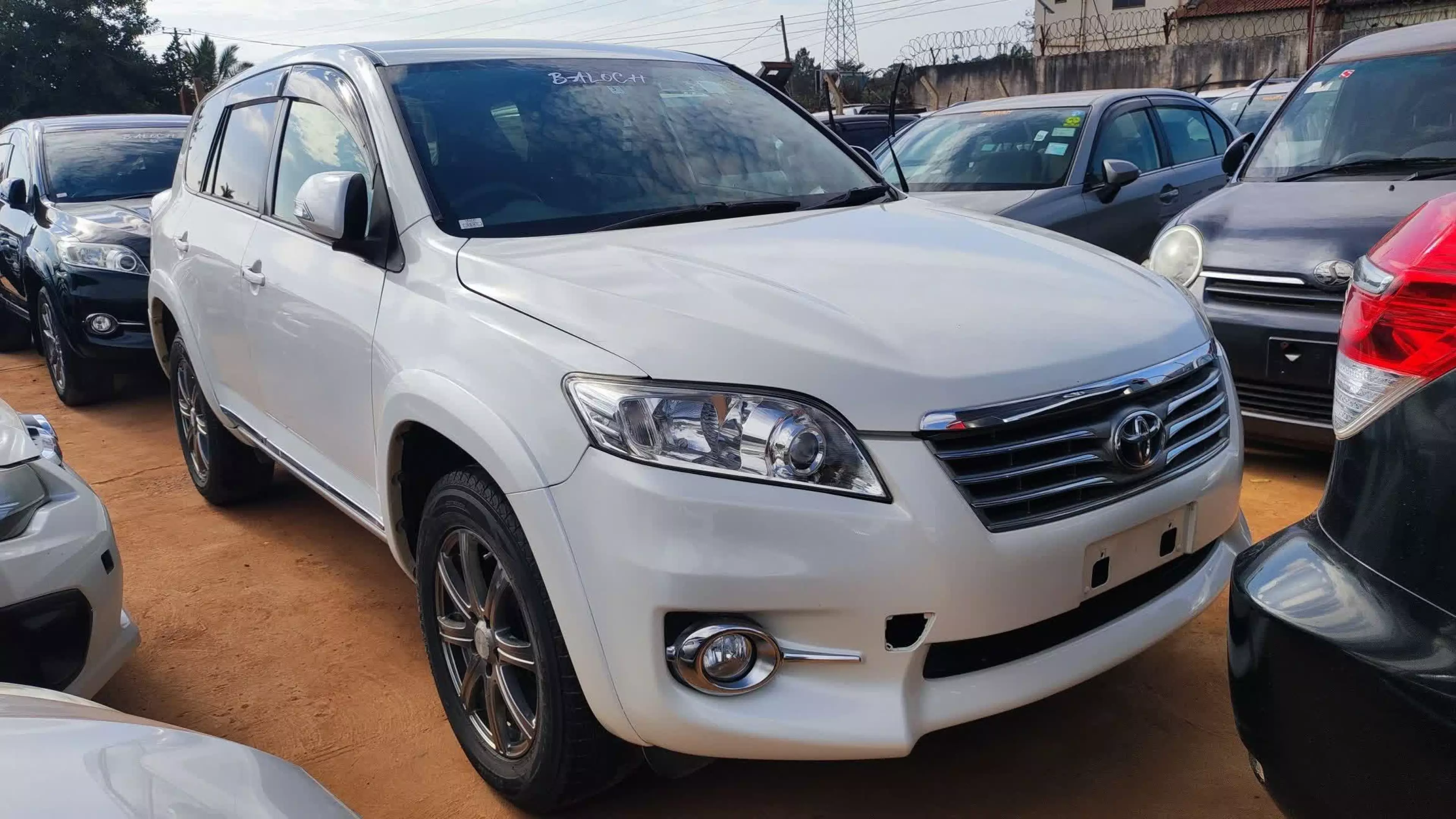 Toyota Vanguard  - 2010