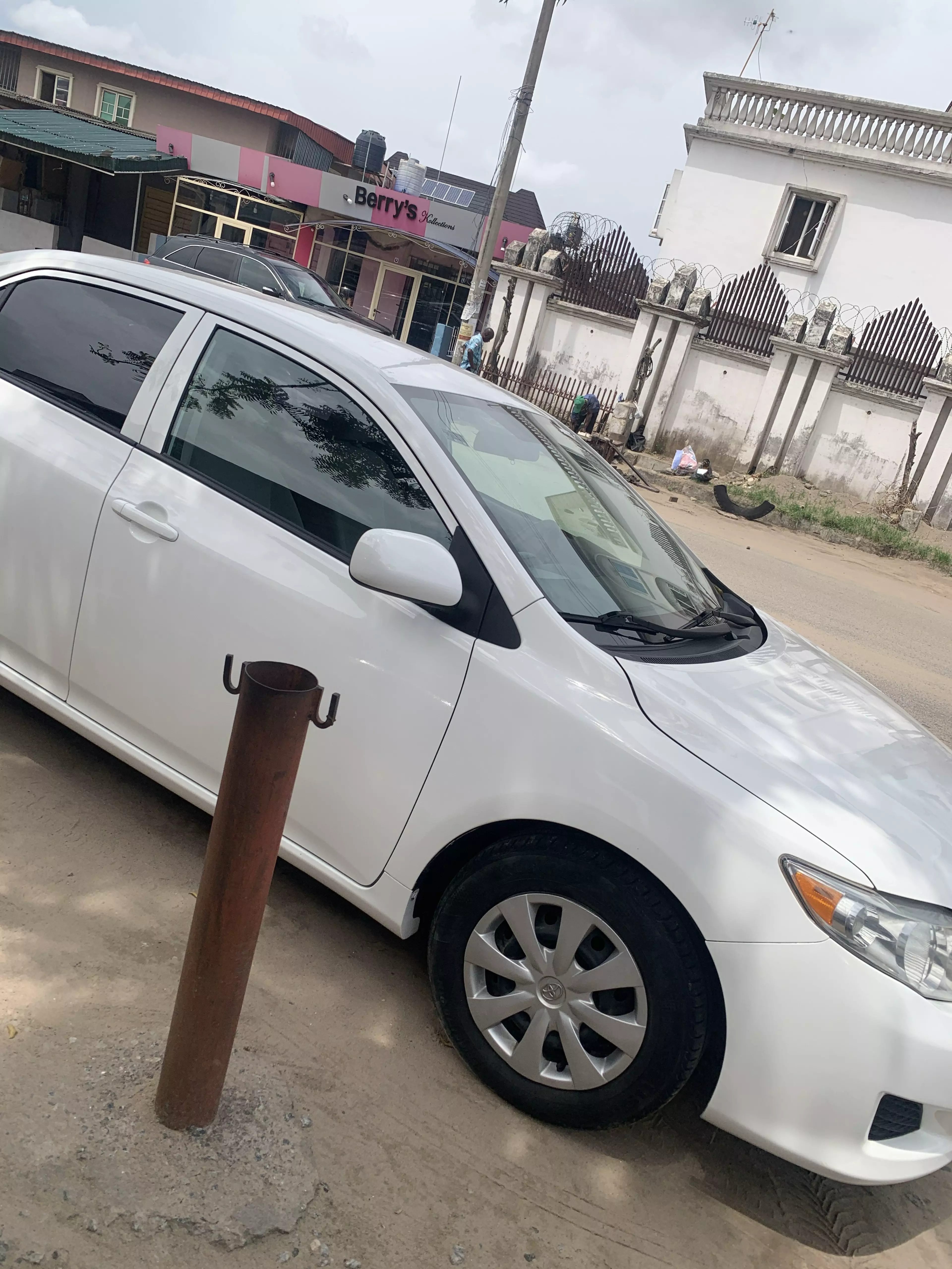 Toyota corolla   - 2009