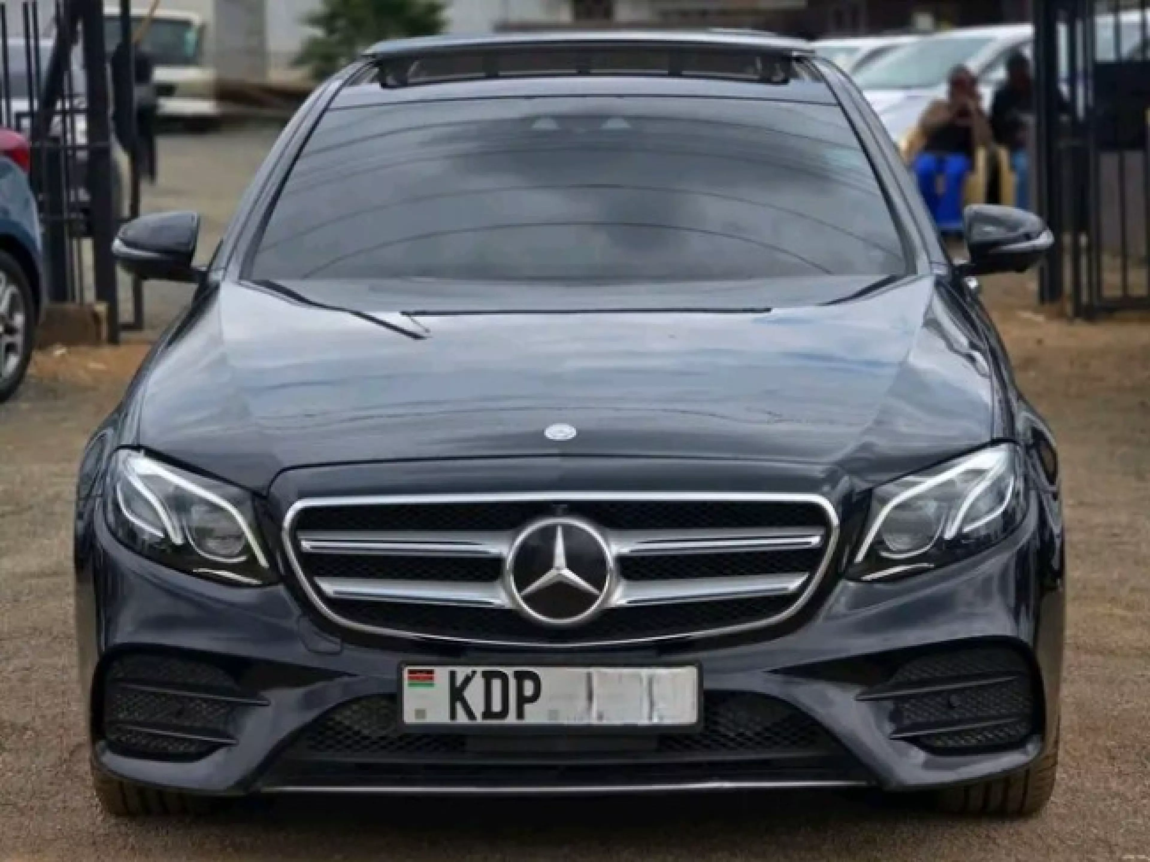 Mercedes-Benz E200 - 2017