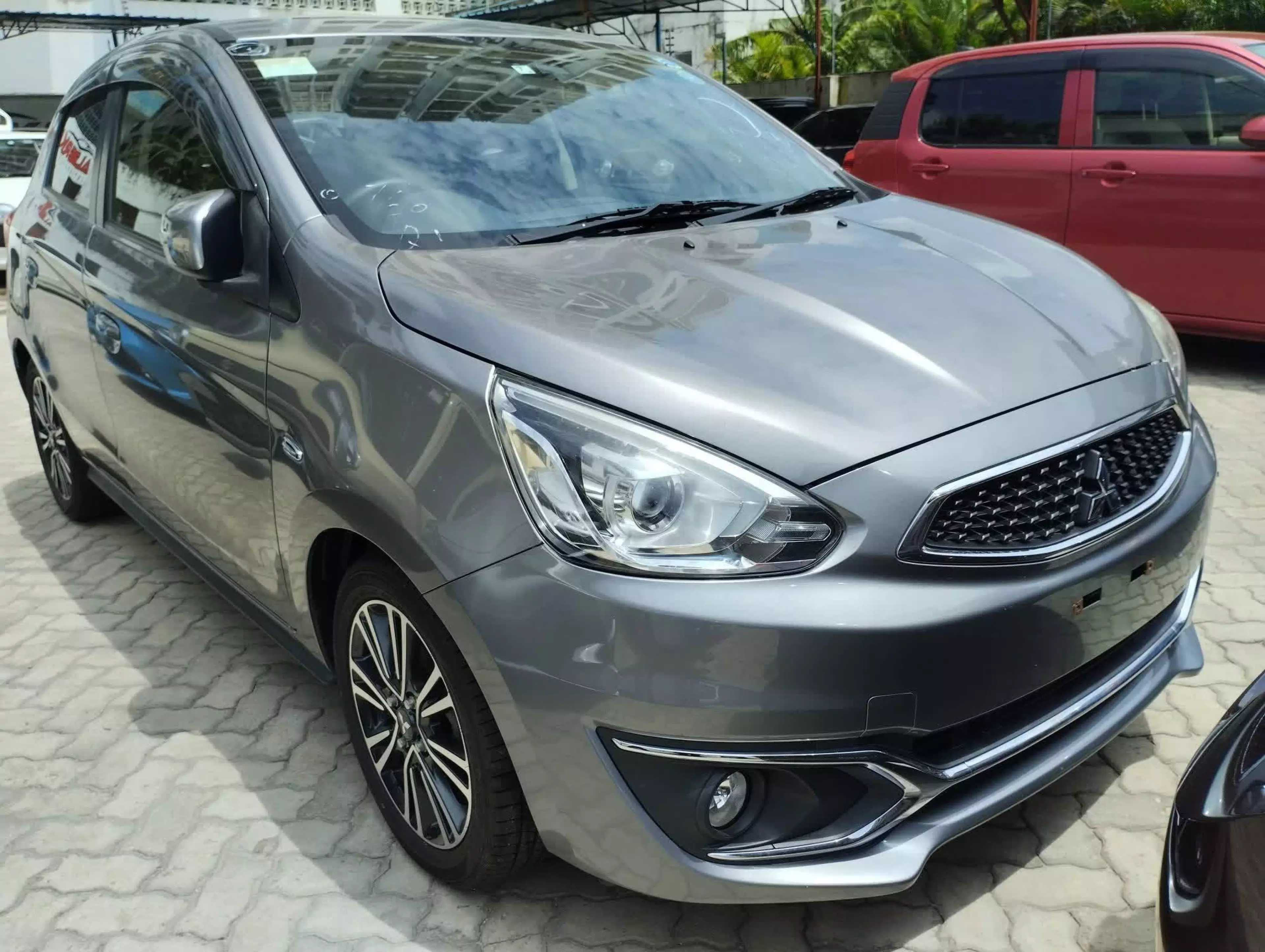 Mitsubishi Mirage - 2016